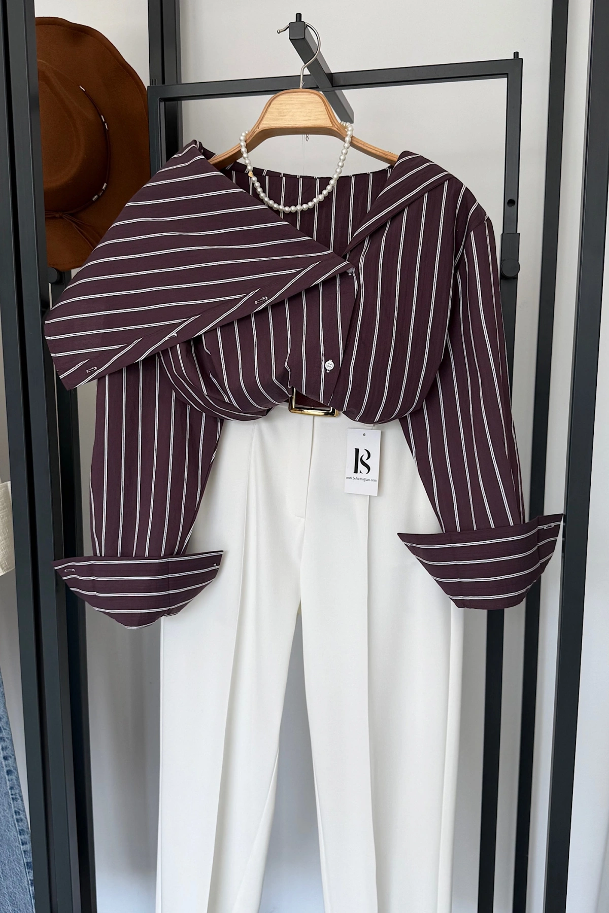 Çizgili Kayık Yaka Gömlek Kahverengi