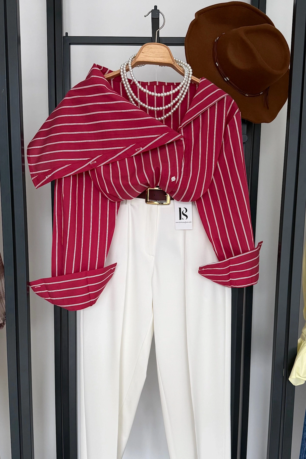 Çizgili Kayık Yaka Gömlek Kırmızı