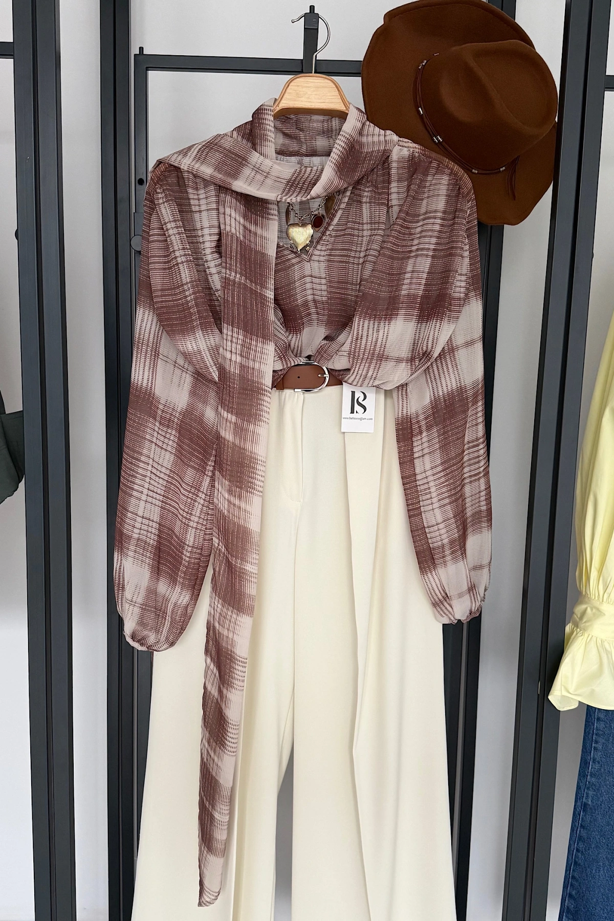 Boyun Bağlamalı Şifon Gömlek Kahve-Krem