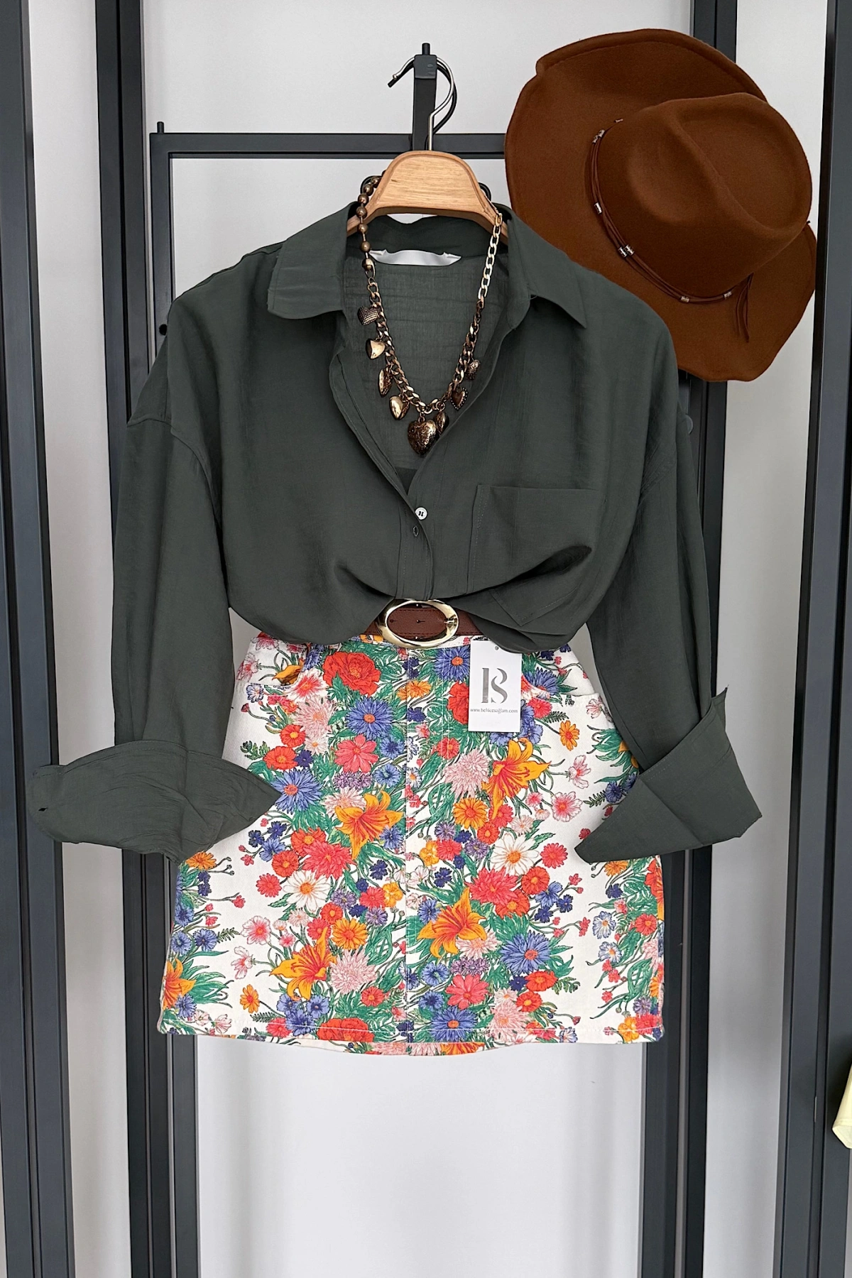 Çiçek Baskılı Etek Beyaz