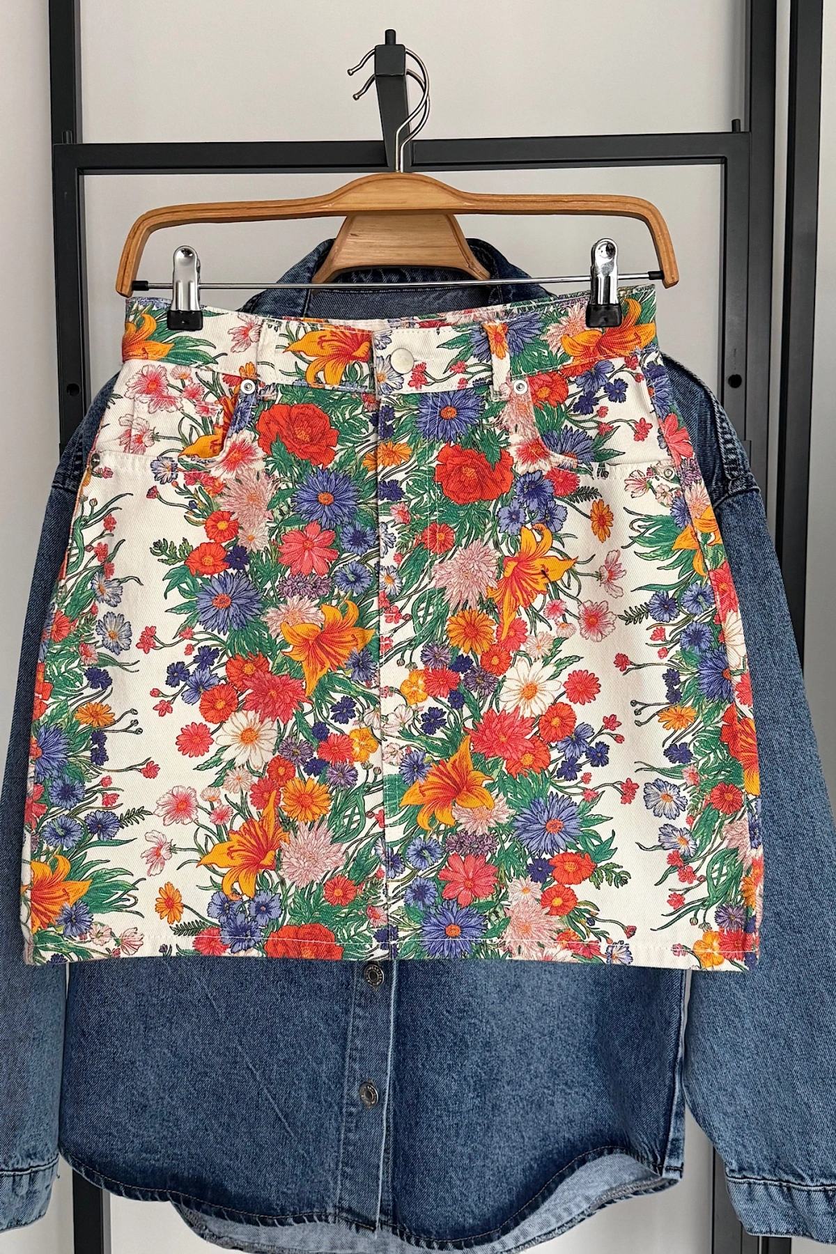 Çiçek Baskılı Etek Beyaz