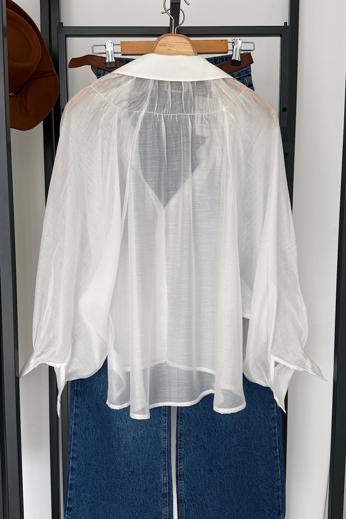 Balon Kol Dökümlü Gömlek Beyaz