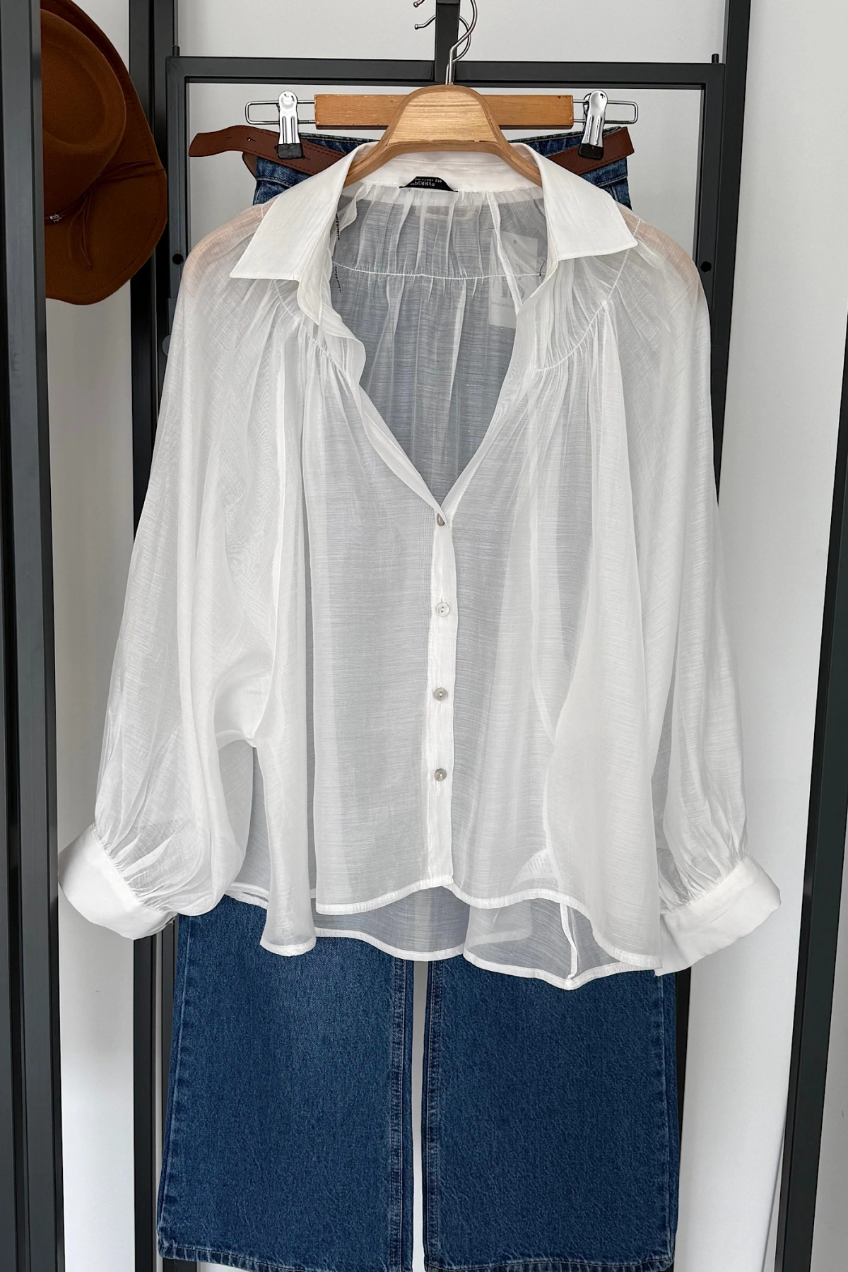 Balon Kol Dökümlü Gömlek Beyaz