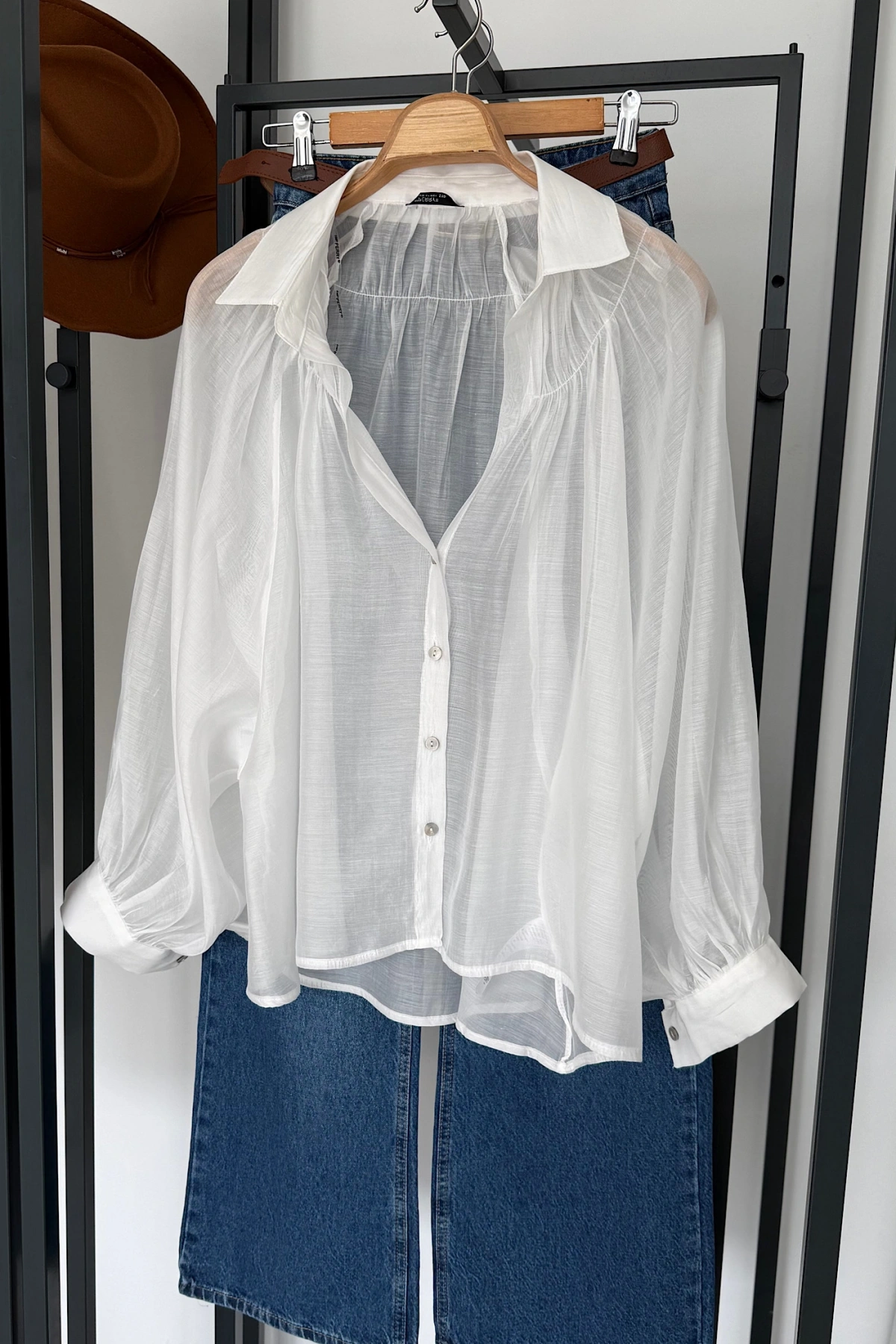 Balon Kol Dökümlü Gömlek Beyaz