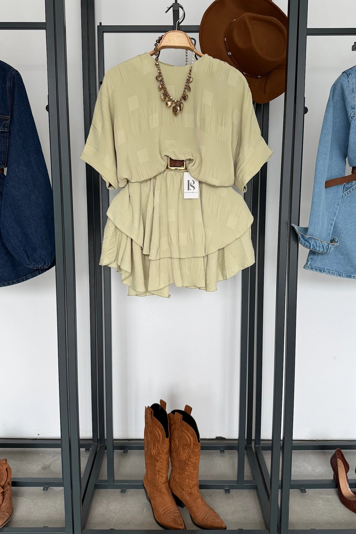 Eteği Katlı Mini Elbise Yeşil