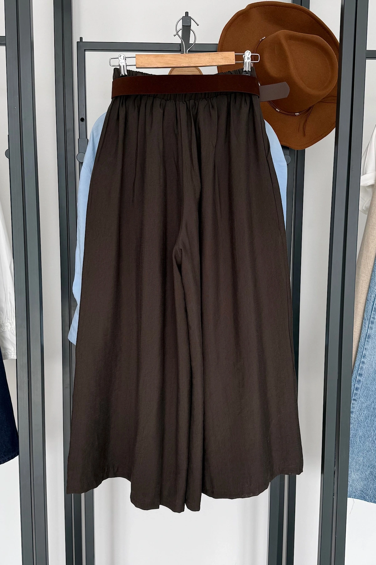 Etek Görünümlü Kemerli Pantolon Kahverengi