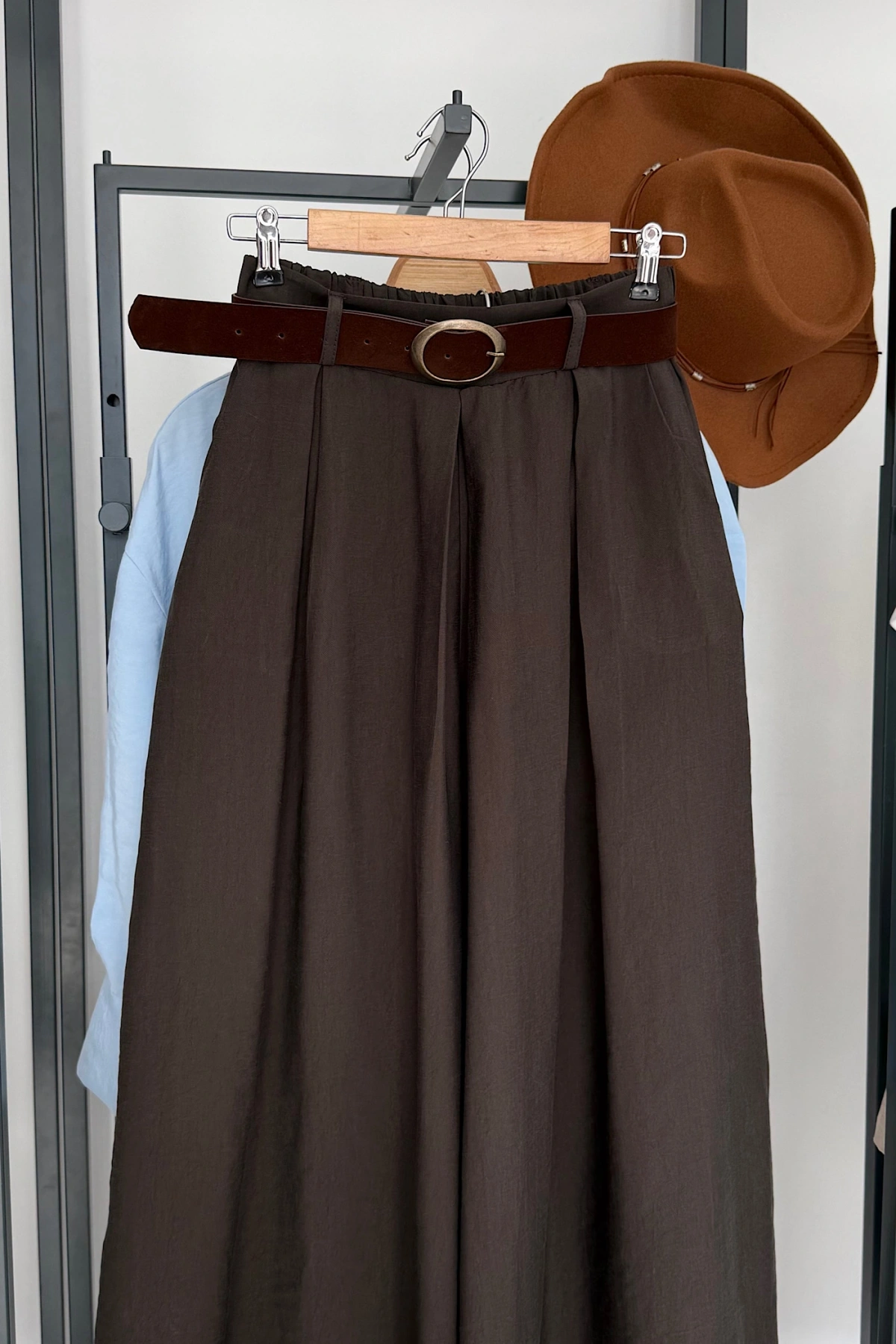 Etek Görünümlü Kemerli Pantolon Kahverengi