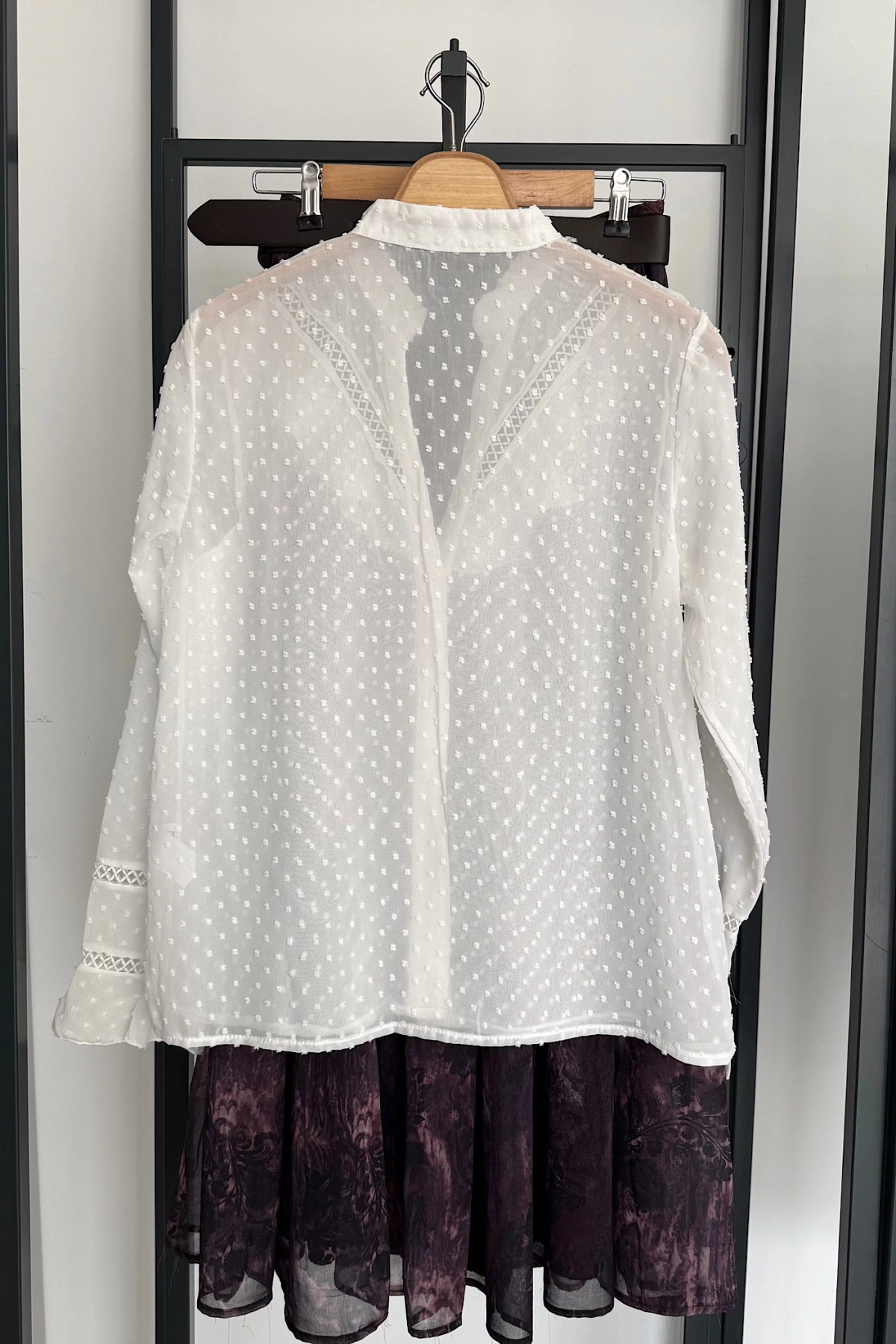 Güpürlü Hakim Yaka Gömlek Beyaz