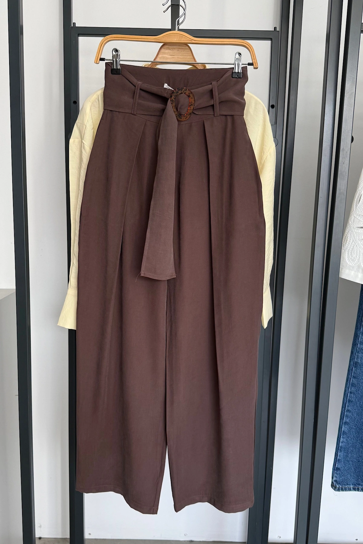 Dökümlü Pileli Pantolon Kahverengi