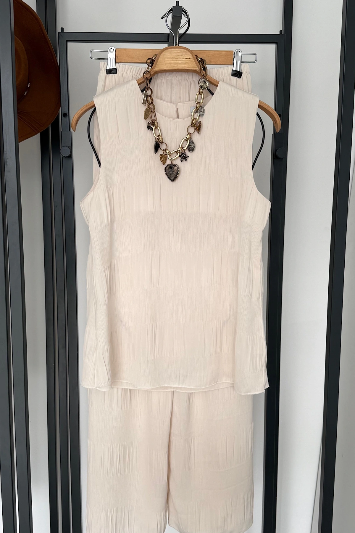 Atlet Pantolon Takım Ekru