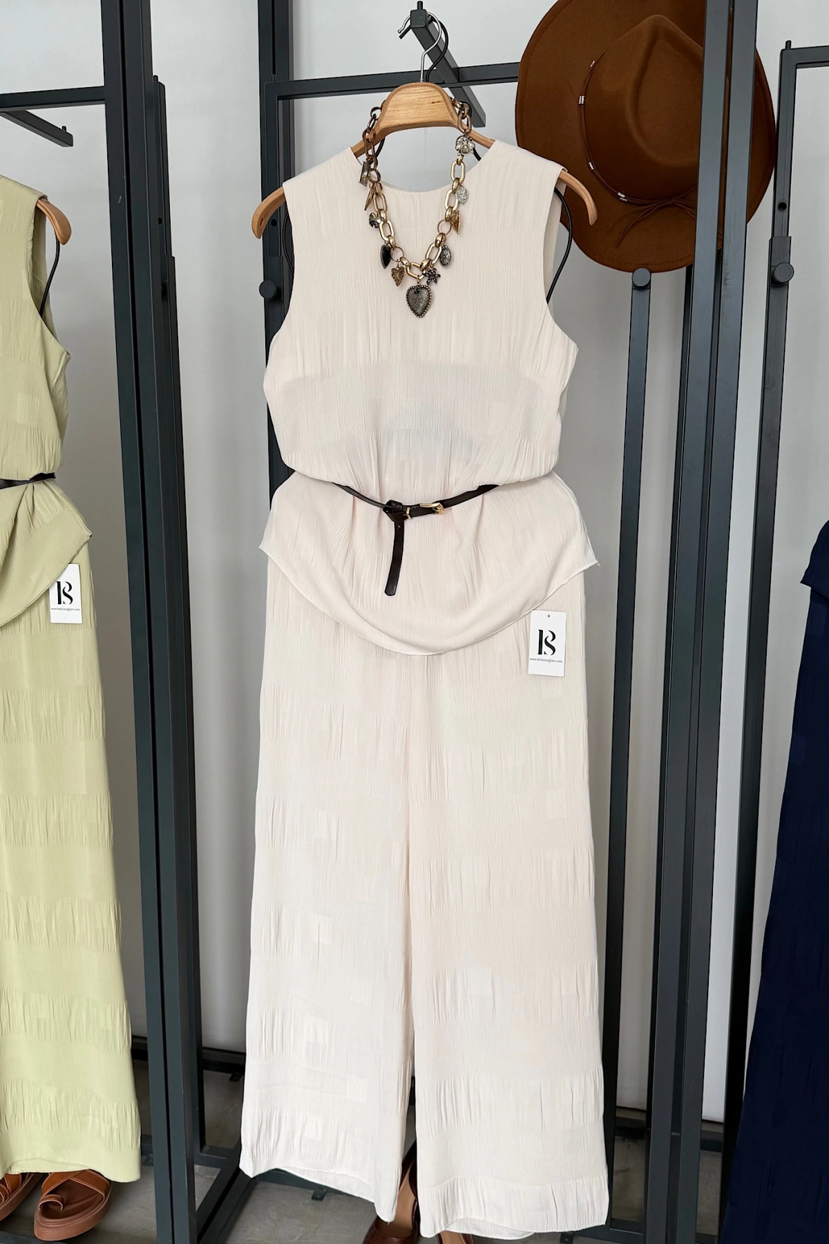 Atlet Pantolon Takım Ekru