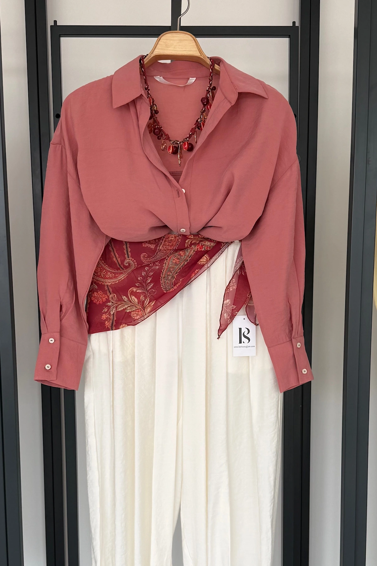 Modal V Yaka Gömlek Gül Kurusu