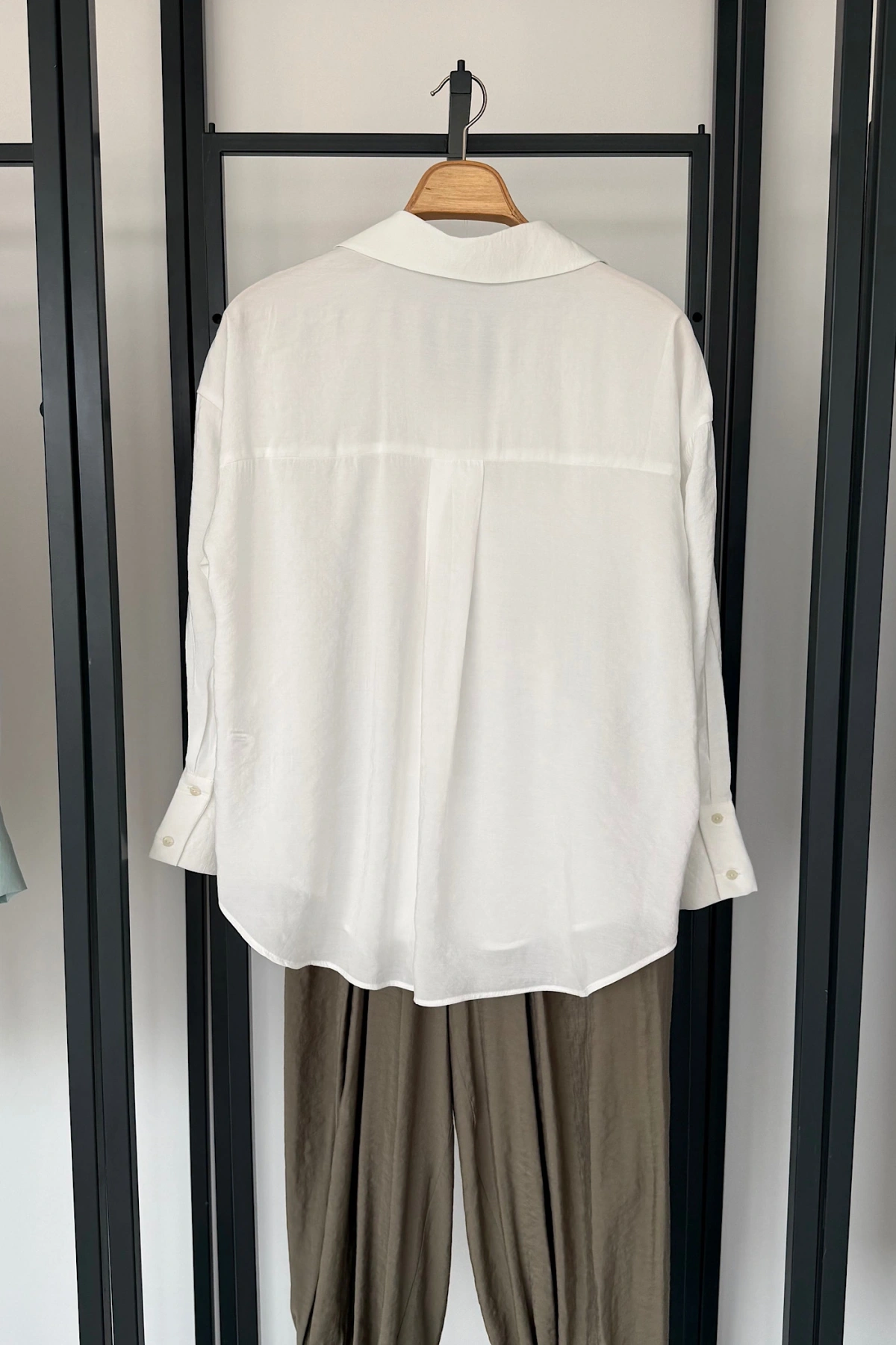 Modal V Yaka Gömlek Beyaz