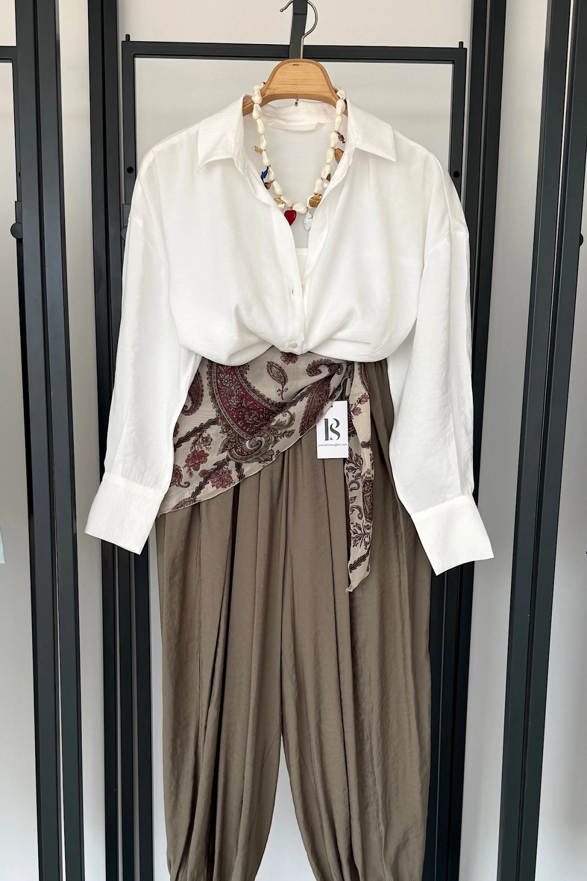 Modal V Yaka Gömlek Beyaz