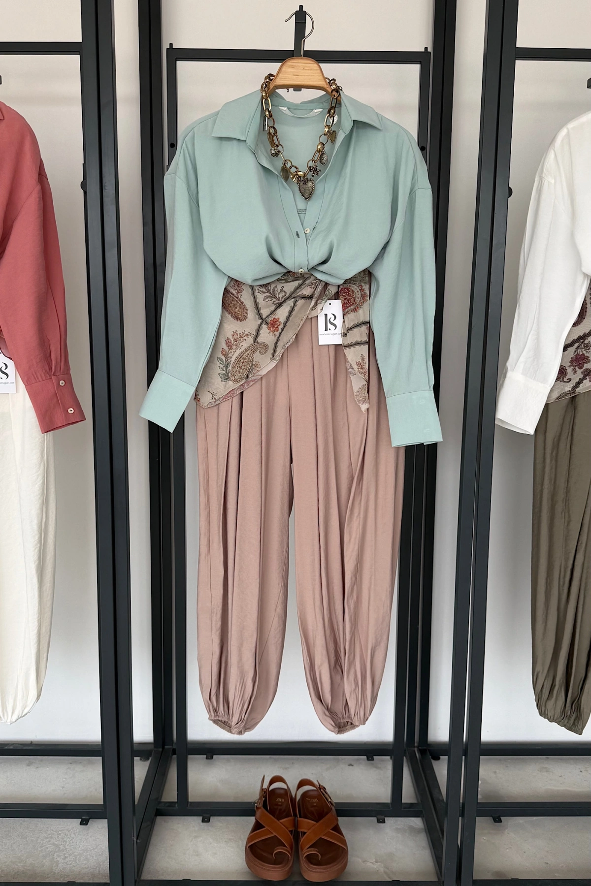 Modal V Yaka Gömlek Mint