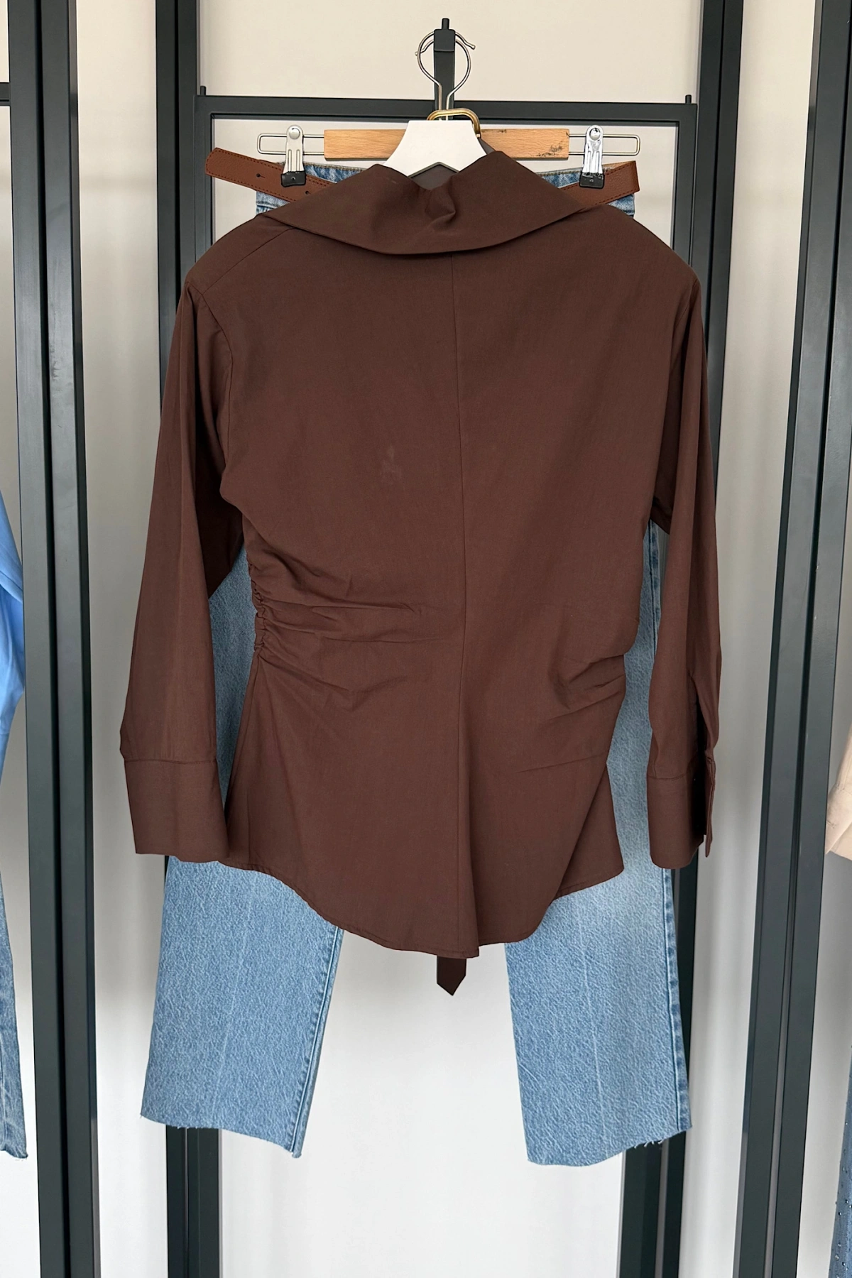 Korse Kemerli Basic Gömlek Kahverengi