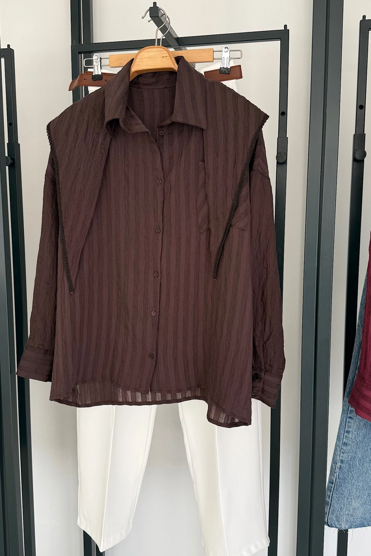 Bağlama Detaylı Çizgili Gömlek Kahverengi