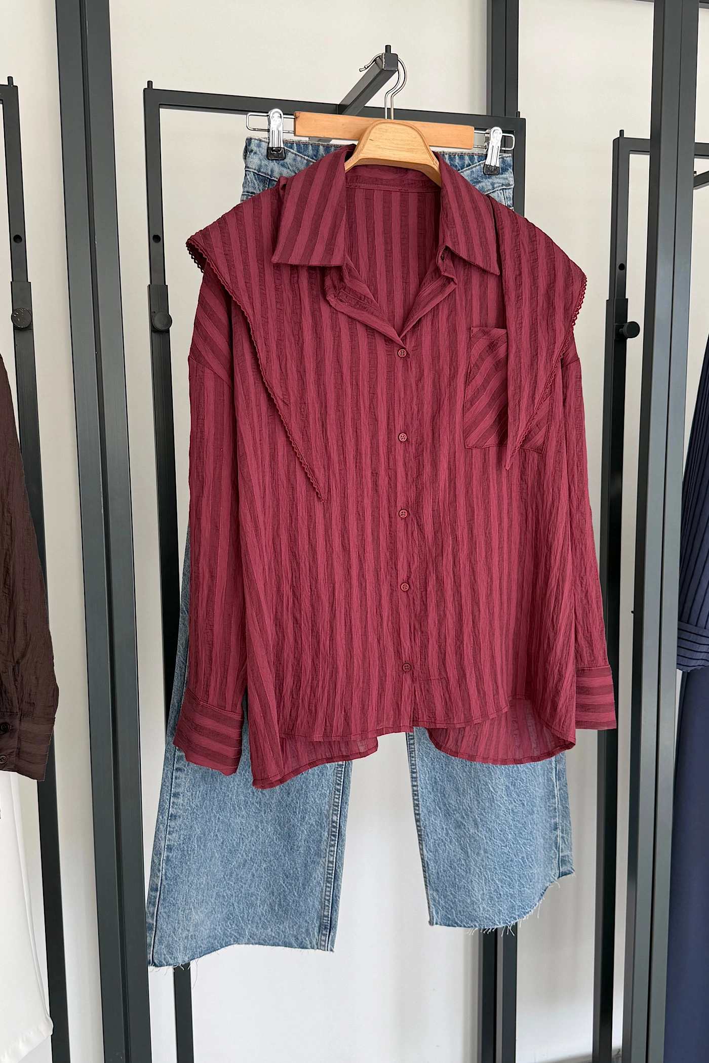 Bağlama Detaylı Çizgili Gömlek Bordo