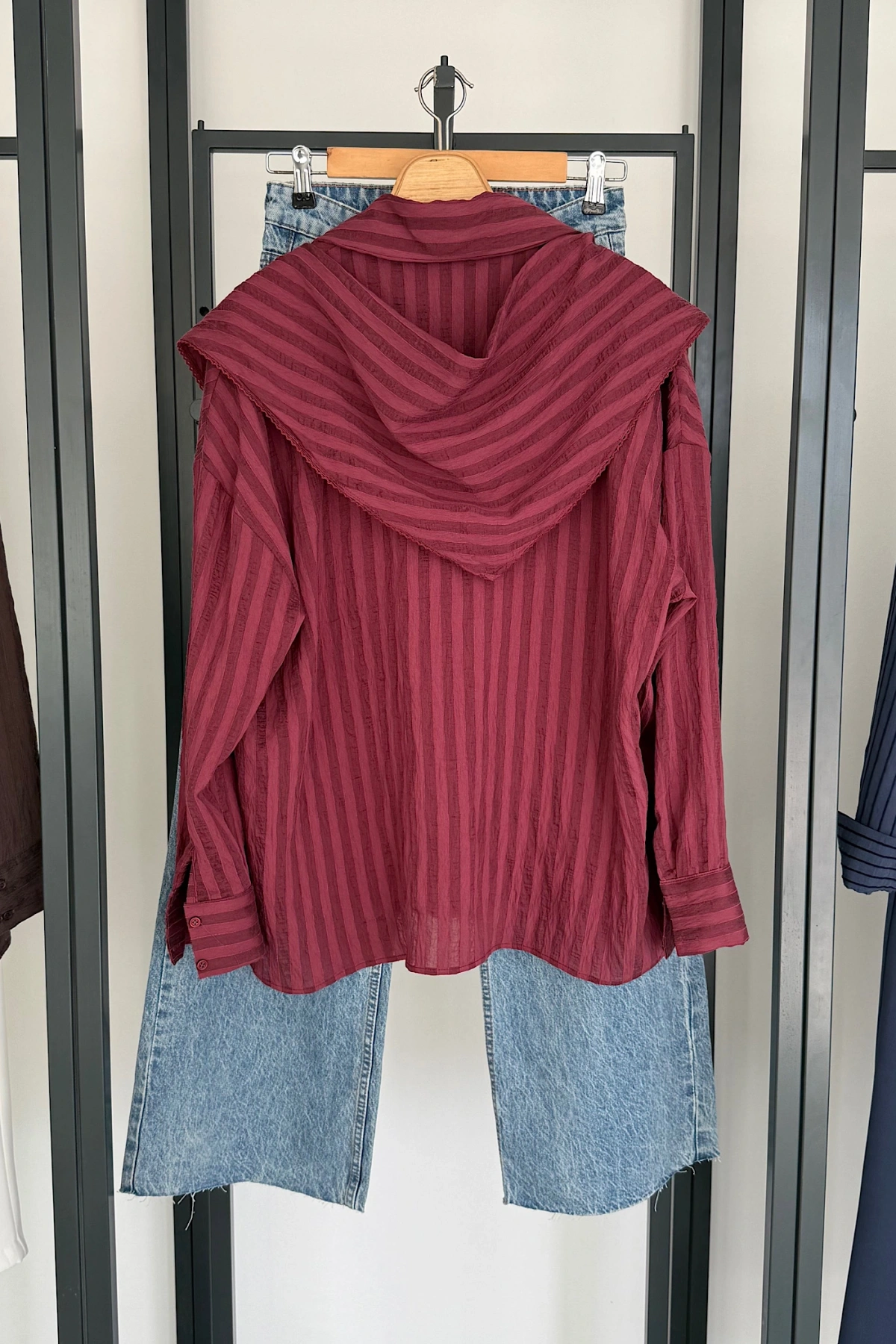 Bağlama Detaylı Çizgili Gömlek Bordo