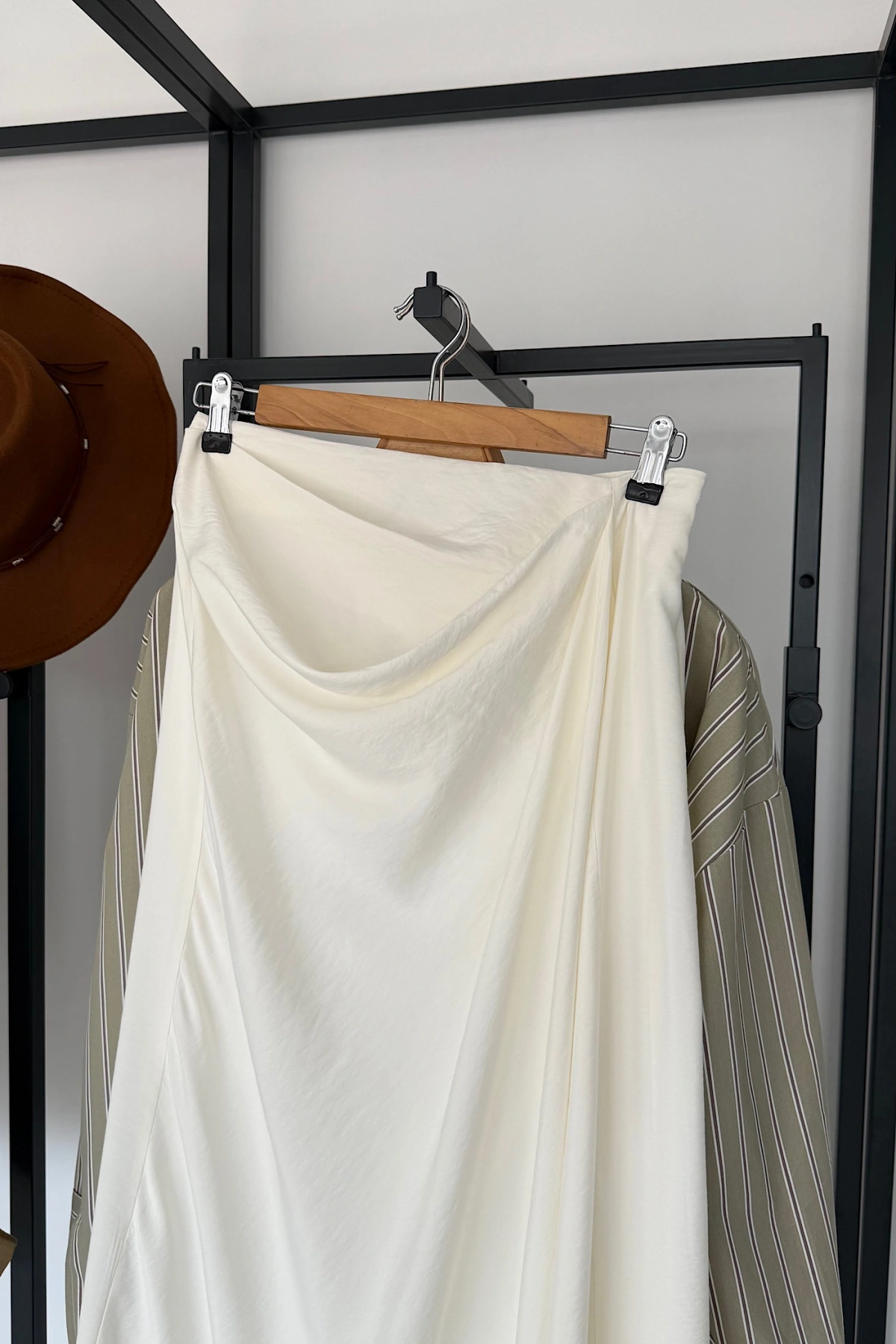 Luna Drape Detaylı Etek Beyaz