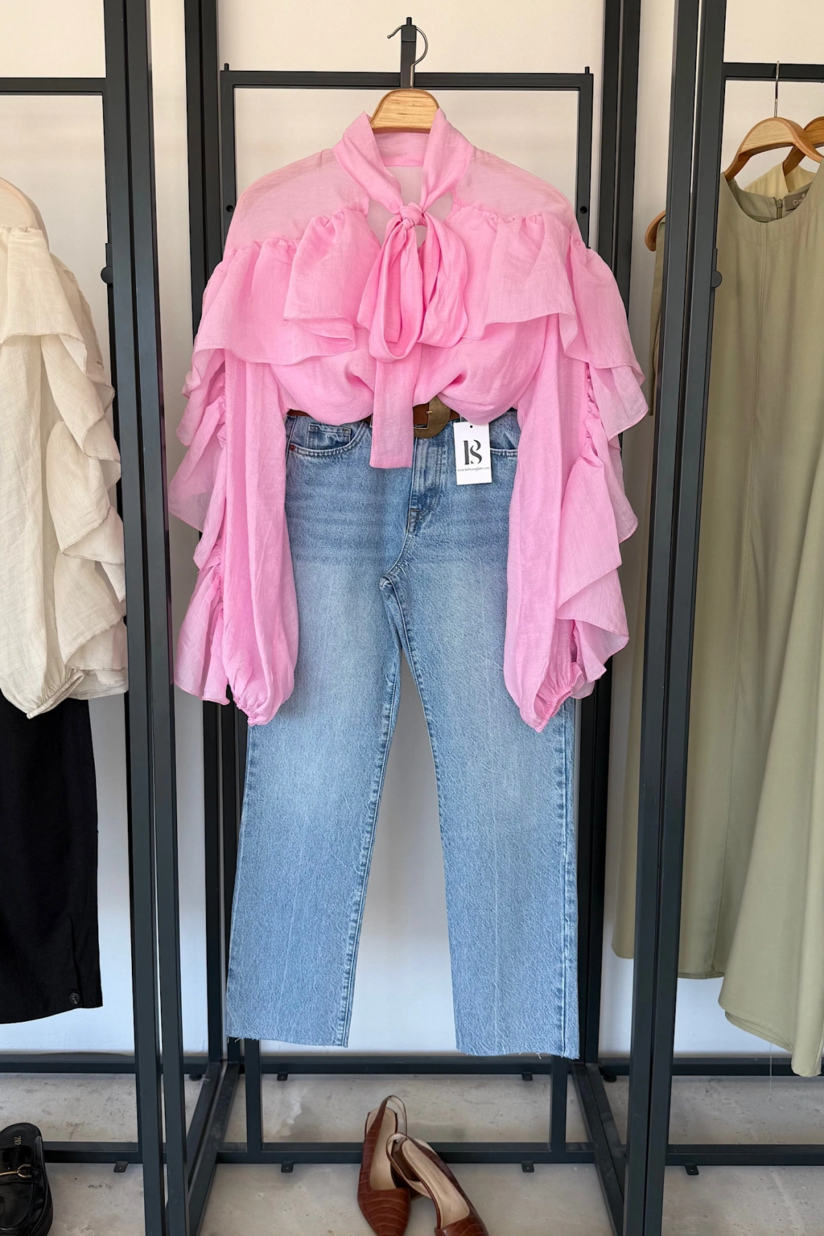 Fular Yaka Romantik Kesim Gömlek Pembe