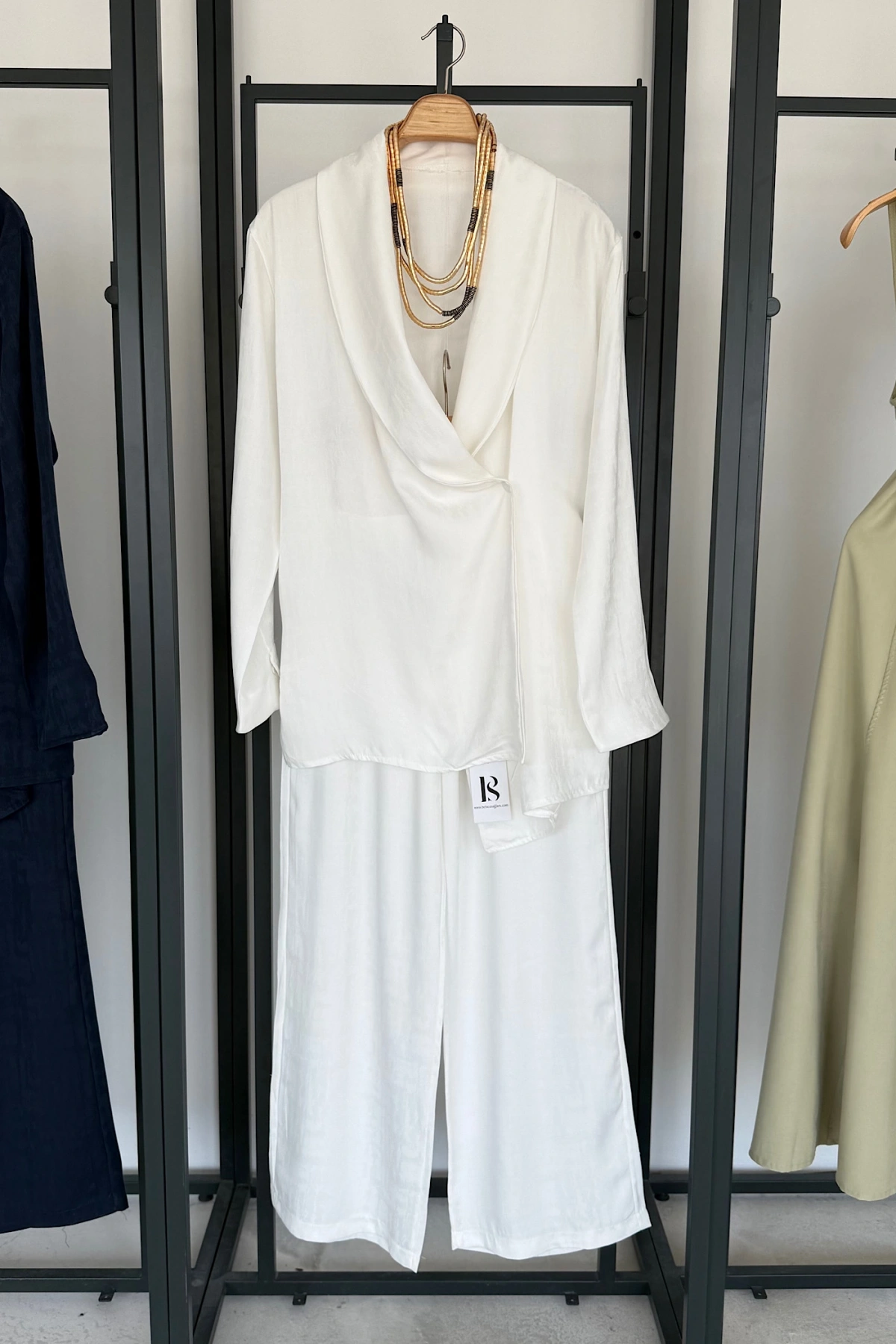 Jakarlı Kimono Takım Ekru
