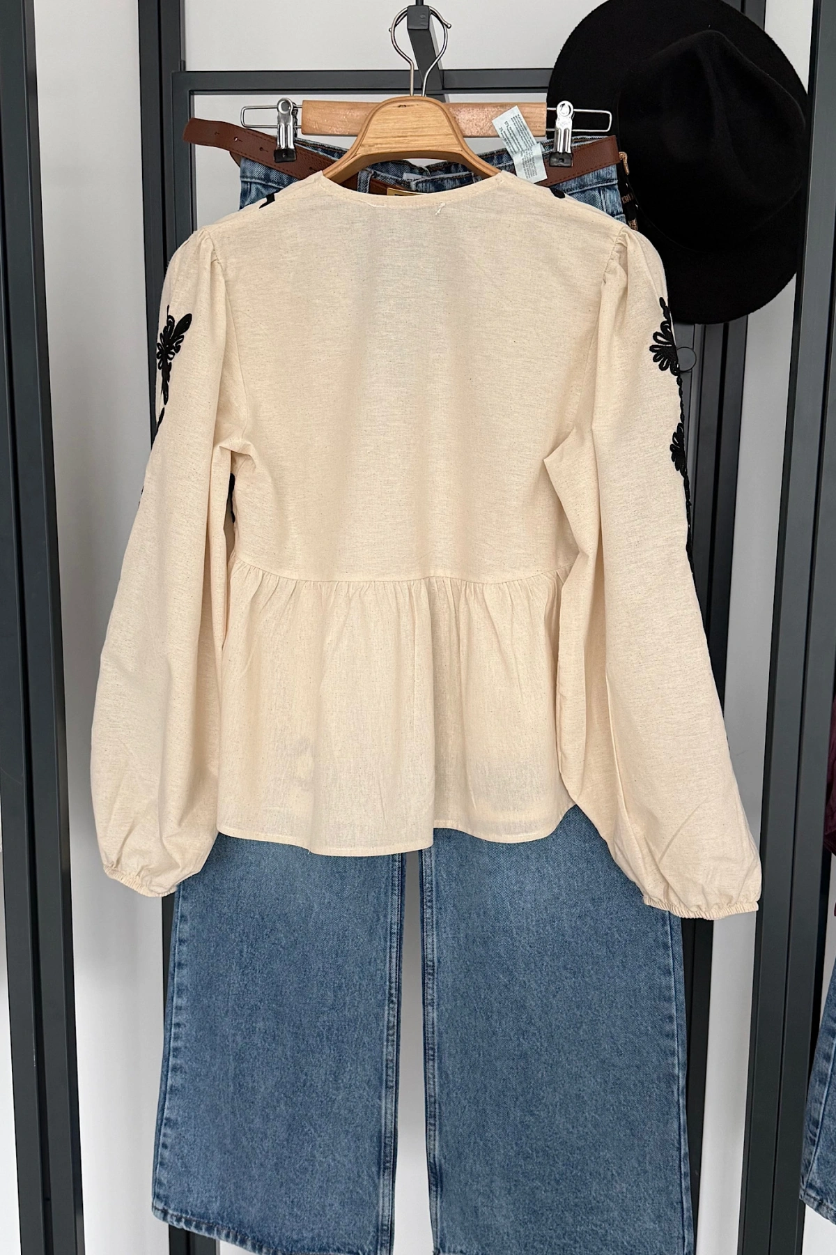 Balon Kol Desenli Bluz Bej