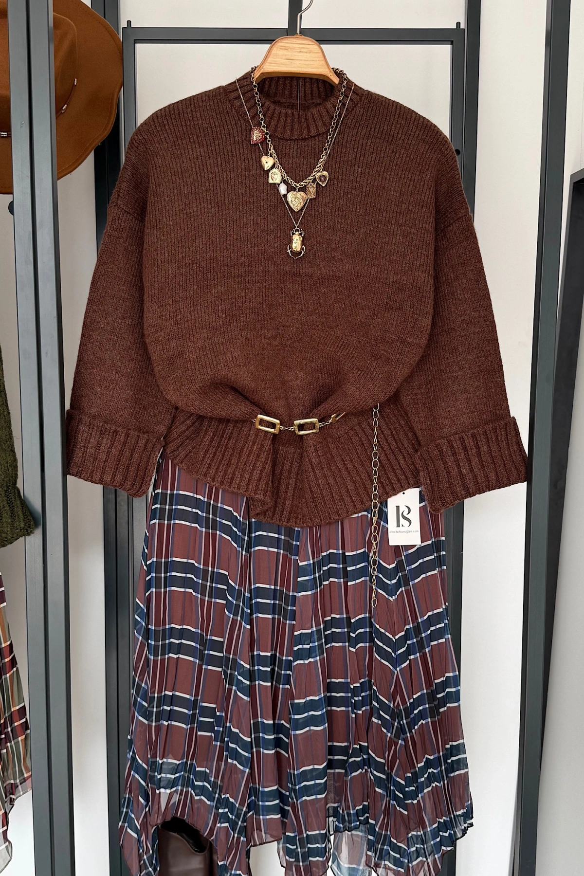 Basic Triko Kazak Koyu Tarçın