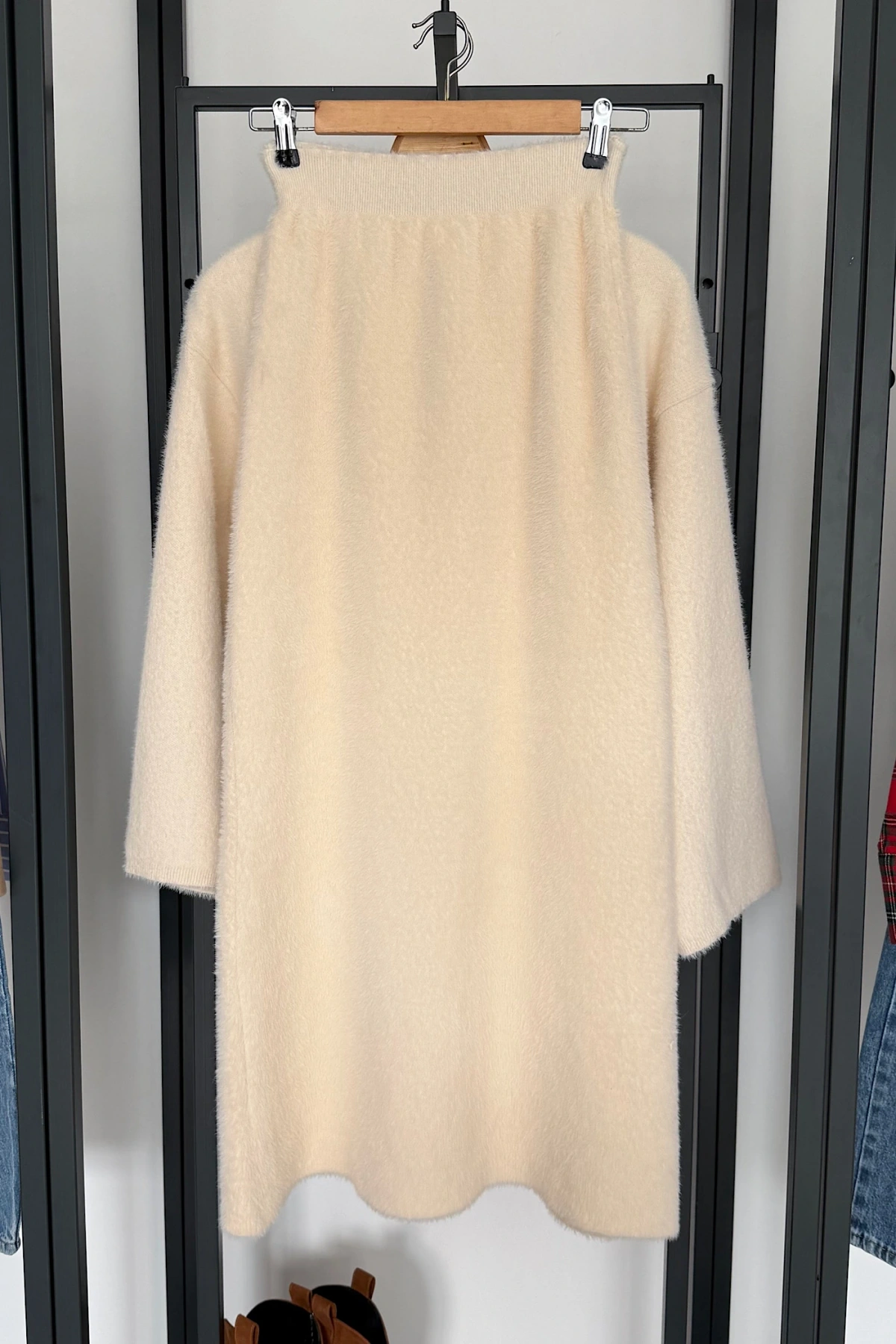 Basic Tüylü Etek Krem