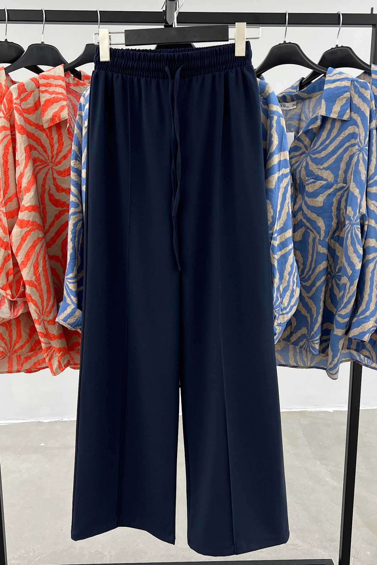 Tie Waist Elastic Trousers