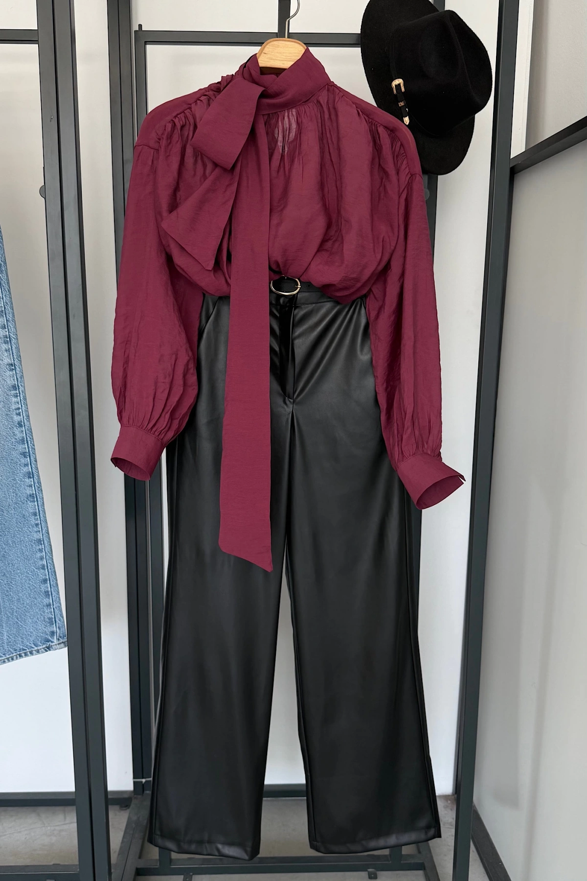 Boyundan Bağlamalı Bluz Bordo