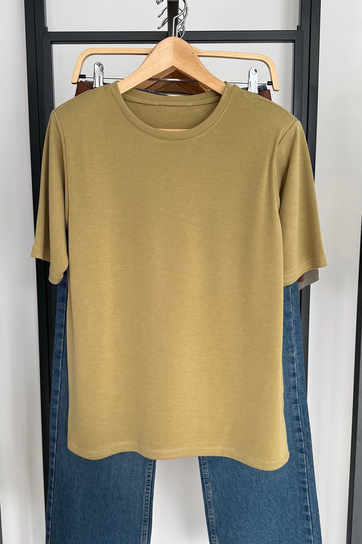 BS Collection Omuz Vatkalı T-Shirt Olive