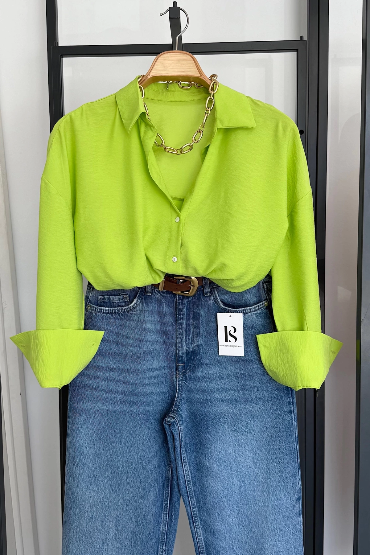 Bs Collection V Yaka Basic Gömlek Fıstık Yeşil