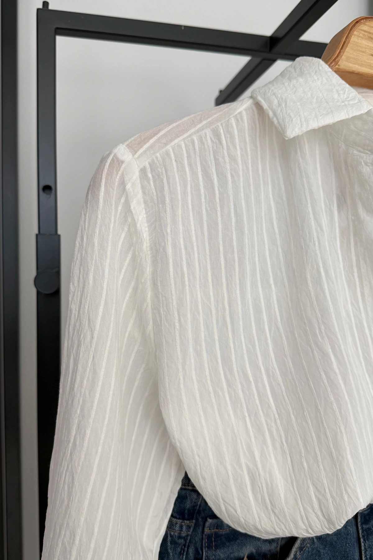 Çizgi Desenli Gömlek Beyaz