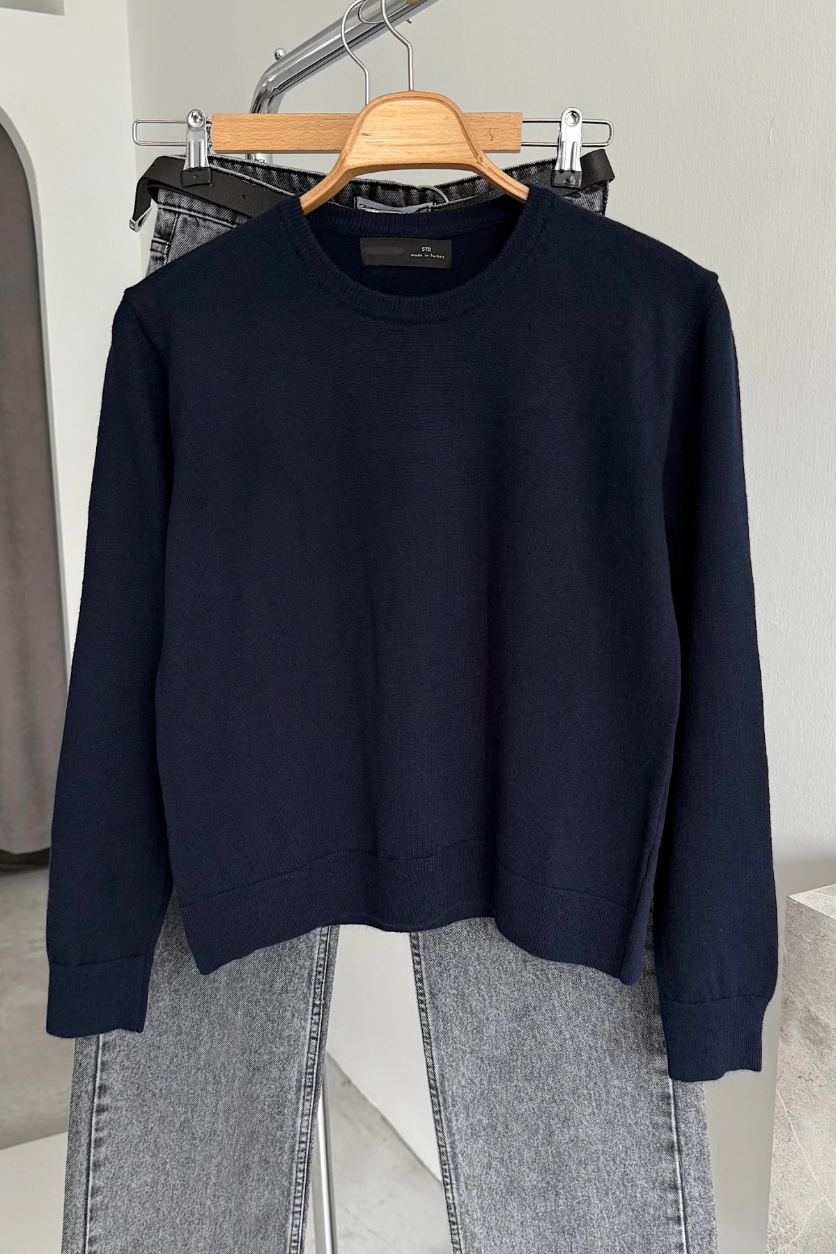 Crew Neck Plain Sweater Lacivert