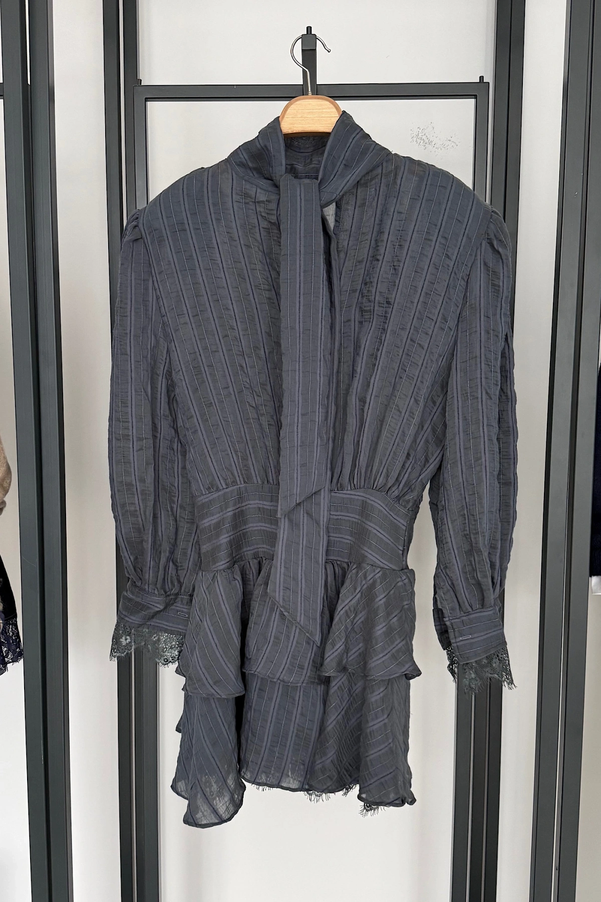 Dantel Detay Vatkalı Elbise Mavi