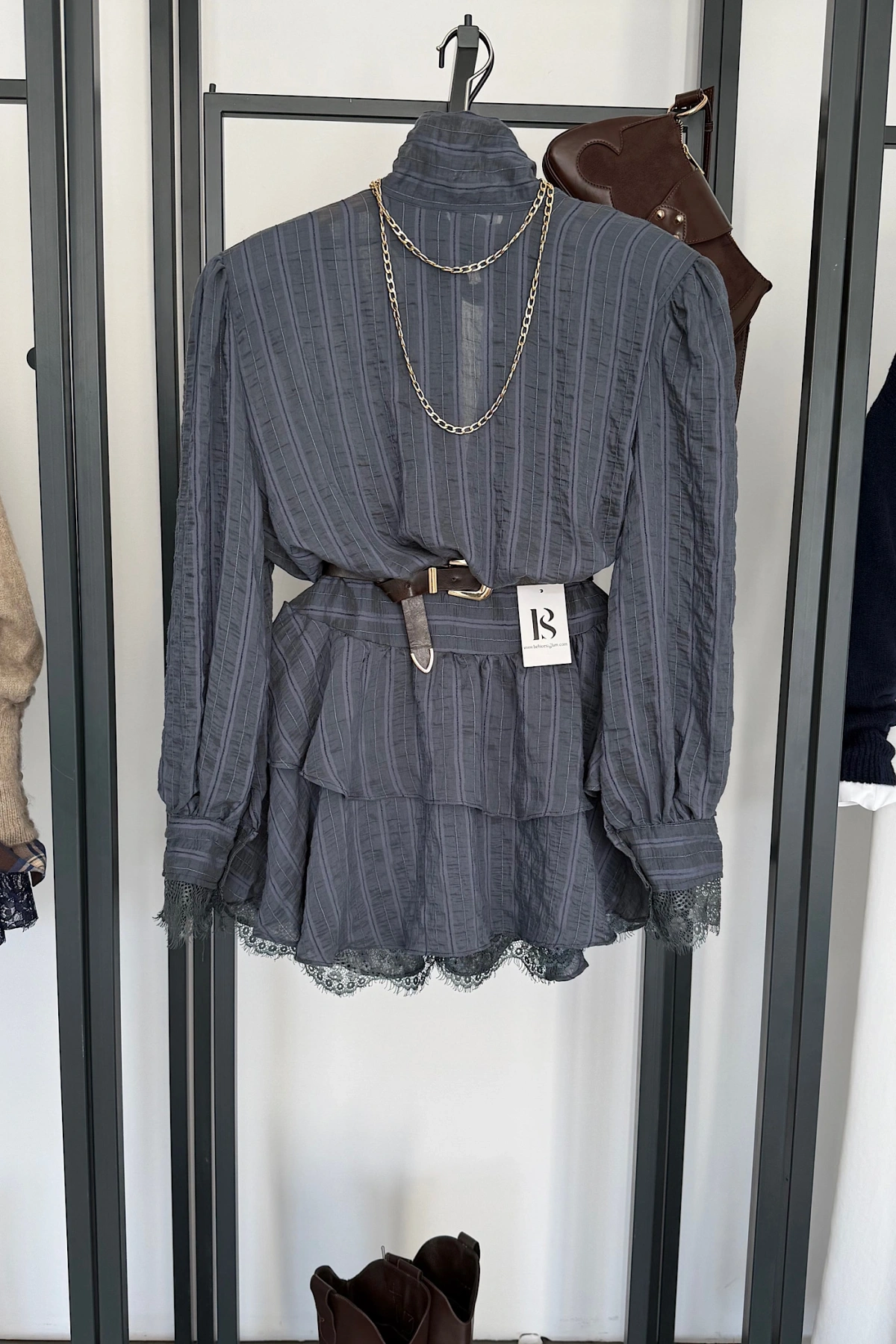 Dantel Detay Vatkalı Elbise Mavi