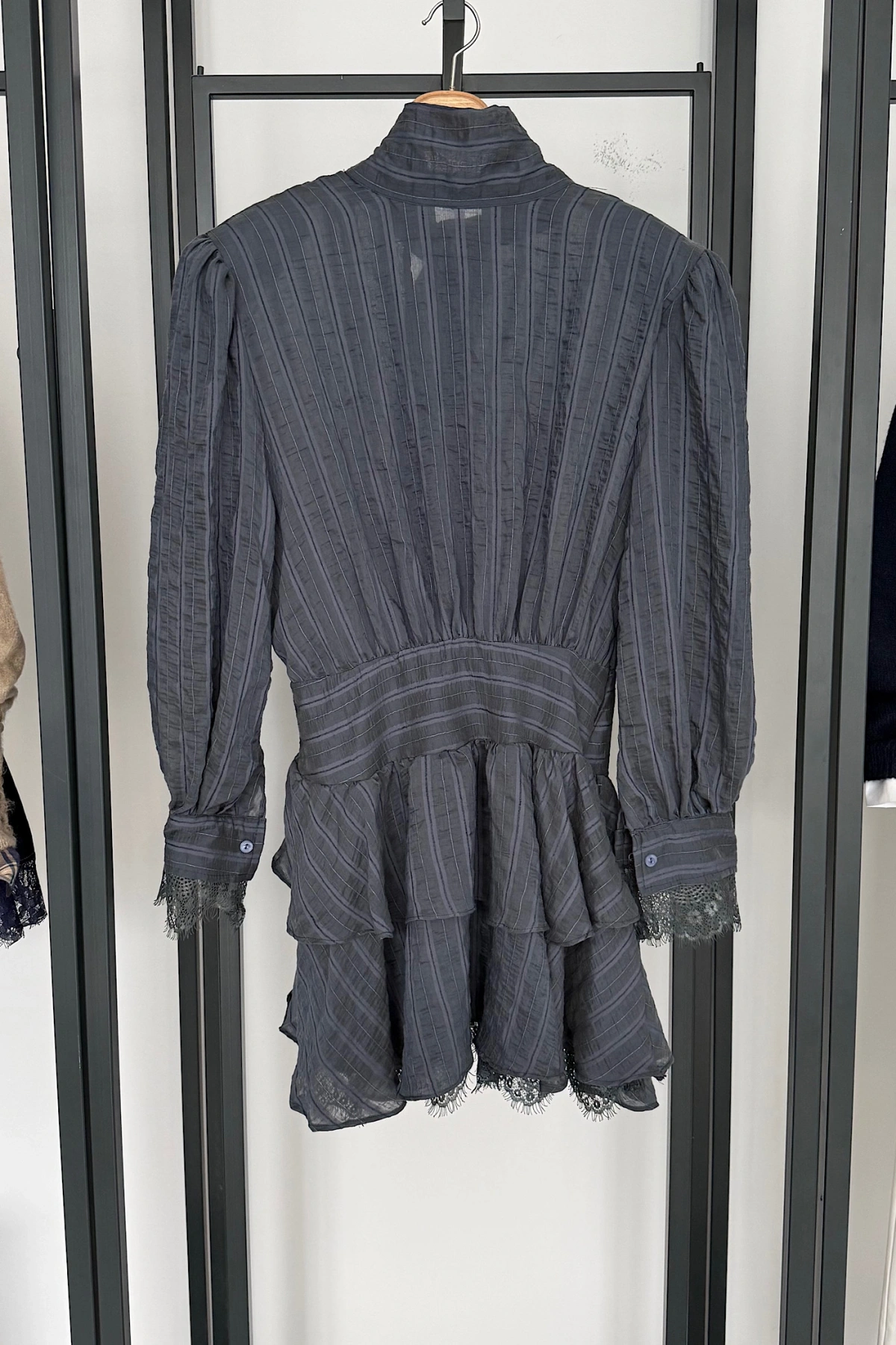 Dantel Detay Vatkalı Elbise Mavi