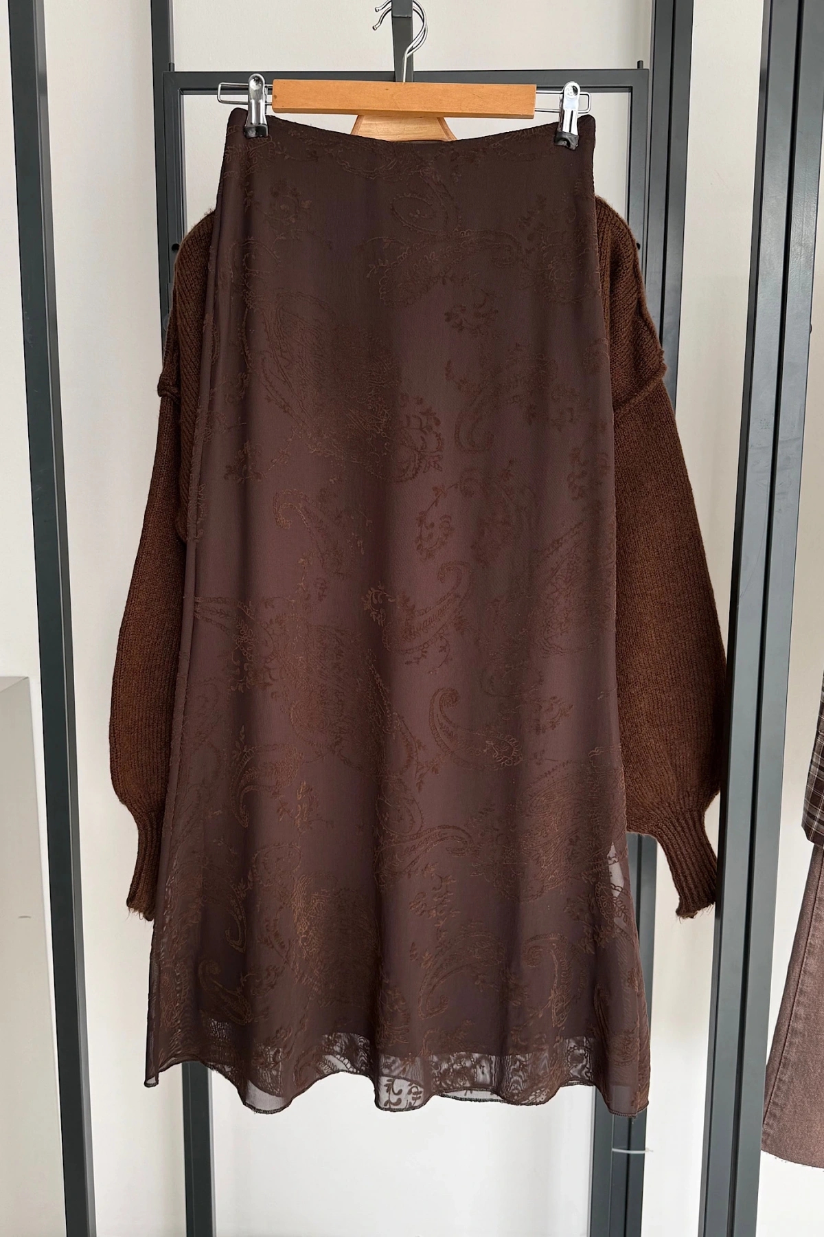 Desenli Beli Lastikli Etek Kahverengi