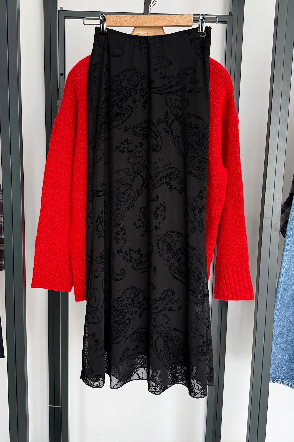 Desenli Beli Lastikli Etek Siyah