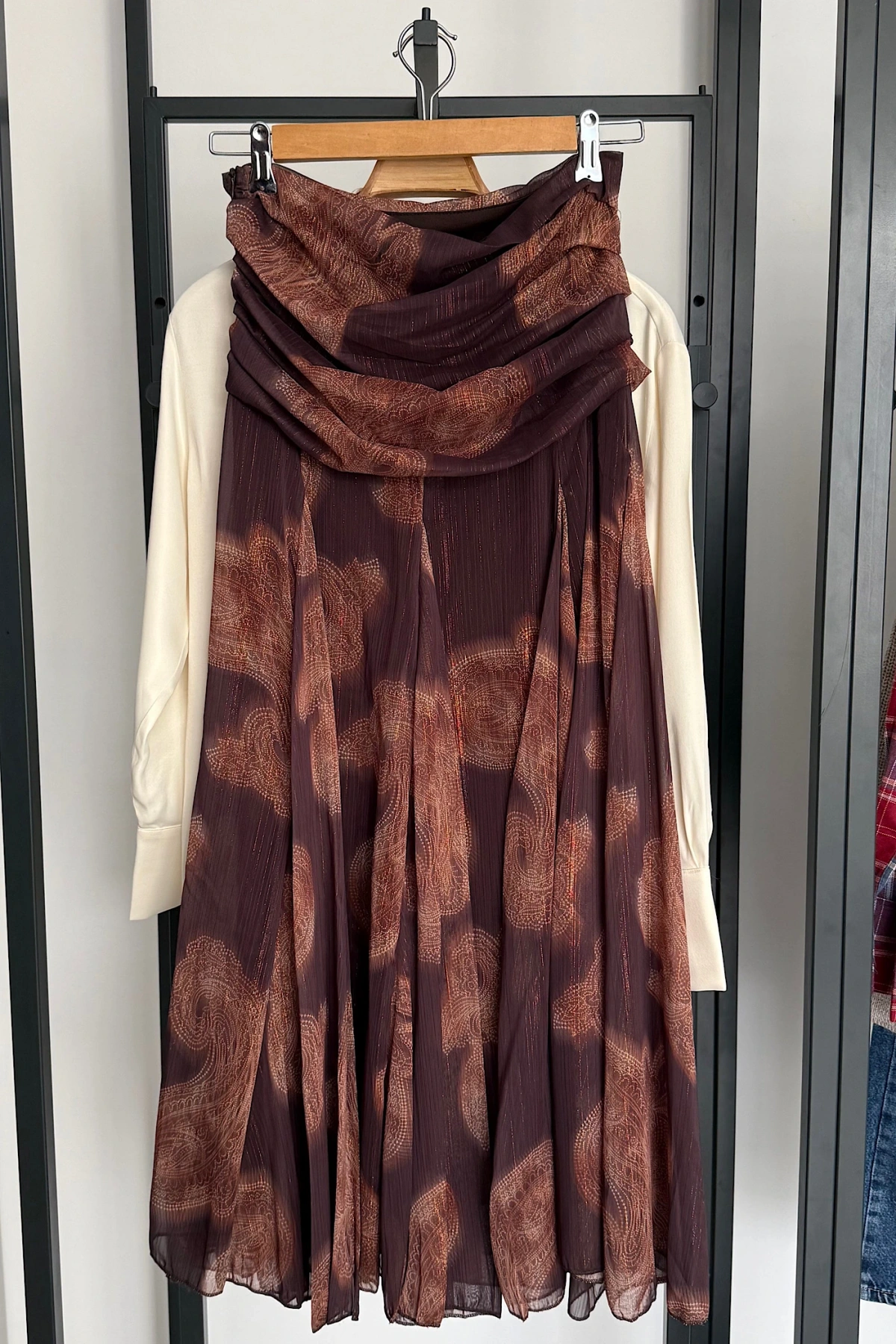 Desenli Şal Etek Kahverengi