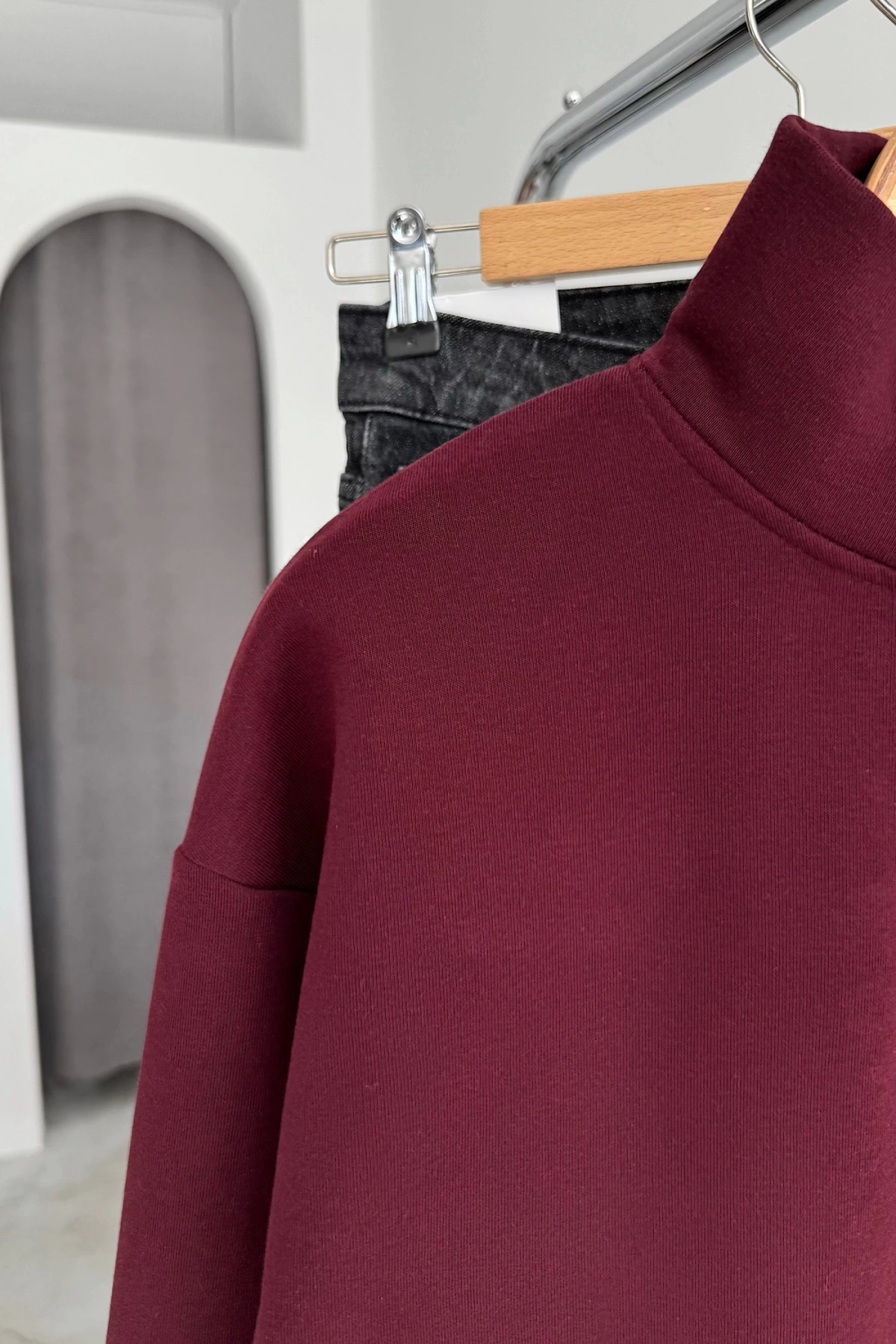 Dik Yaka Fermuarlı Body Sweat Bordo