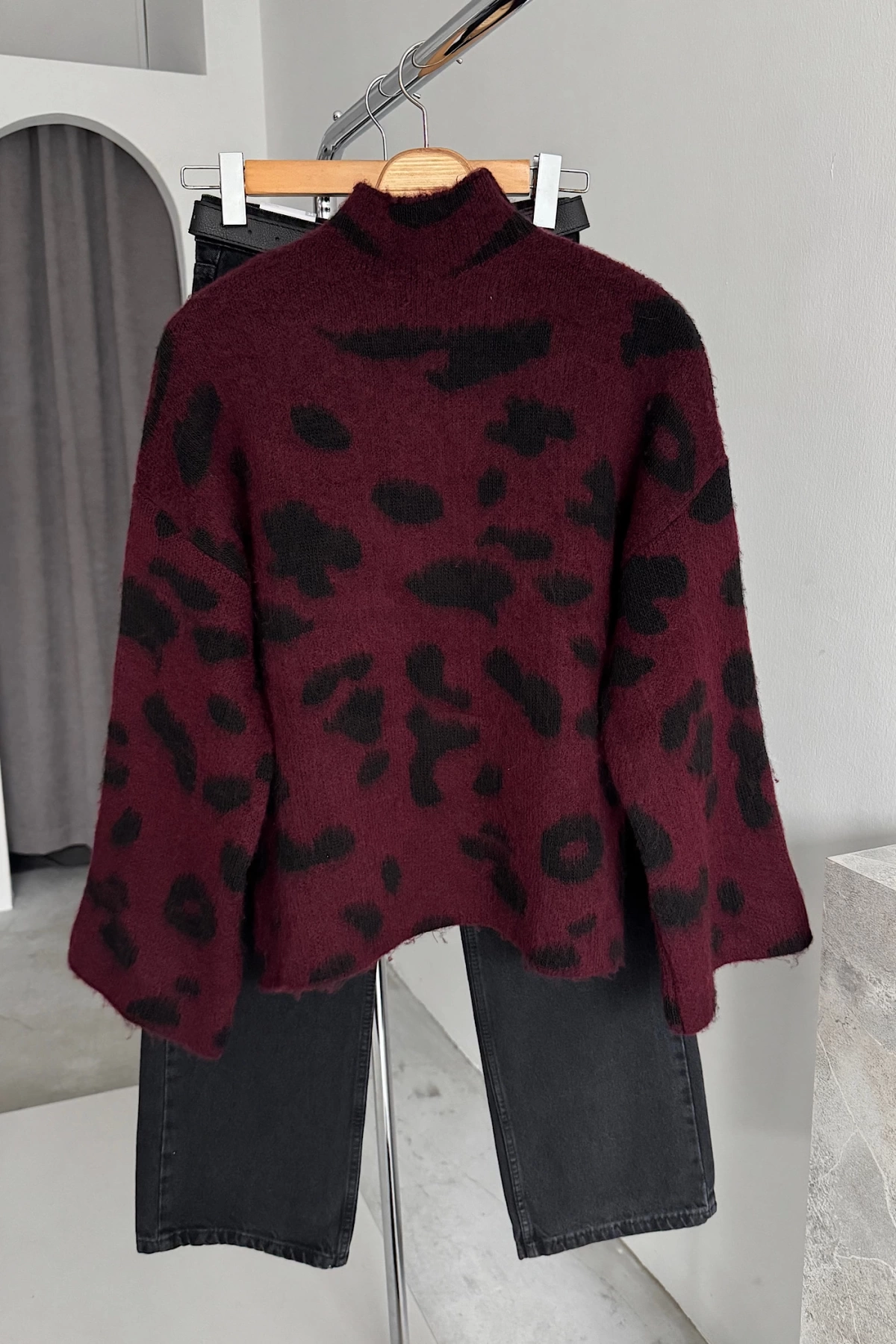 Dik Yaka Koshkina Leopar Desen Kazak Bordo-Siyah