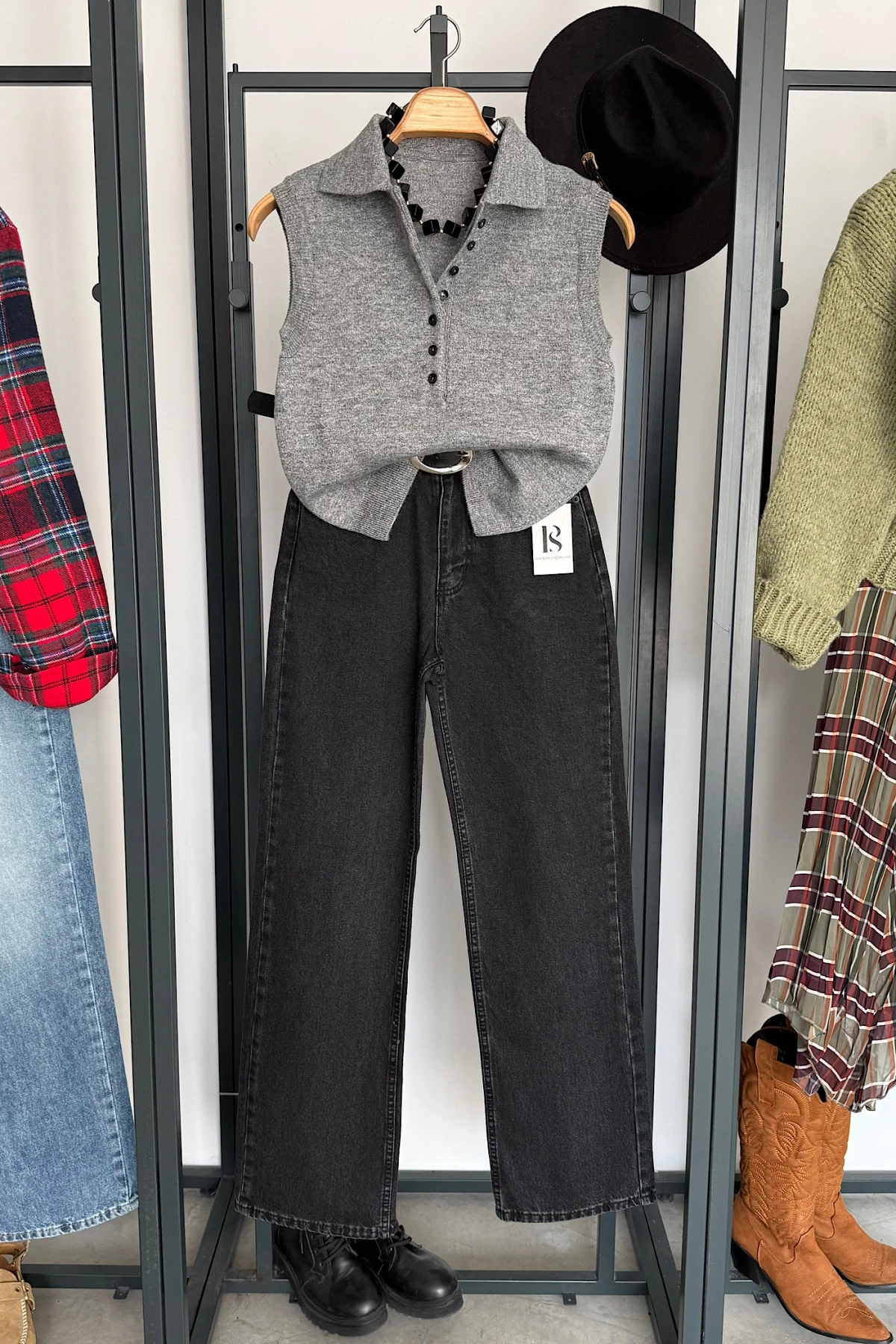 Düğmeli Kolsuz Kazak Gri