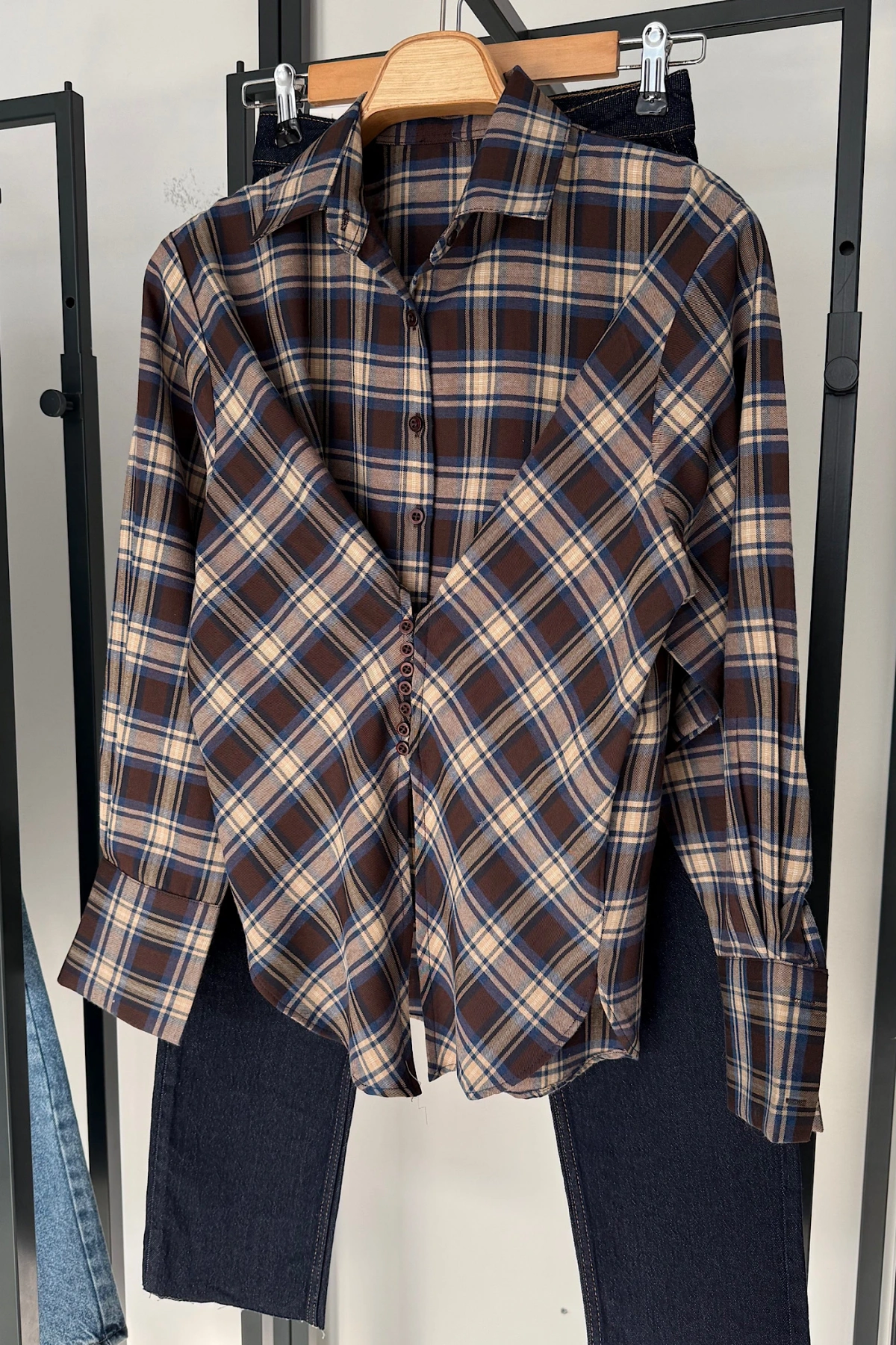 Ekose Desen Düğme Detaylı Gömlek Kahve-Bej