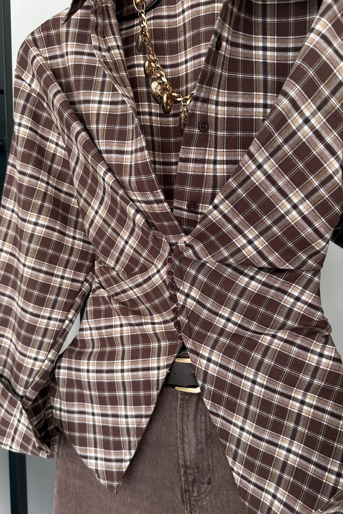 Ekose Desen Düğme Detaylı Gömlek Kahve-Ekru