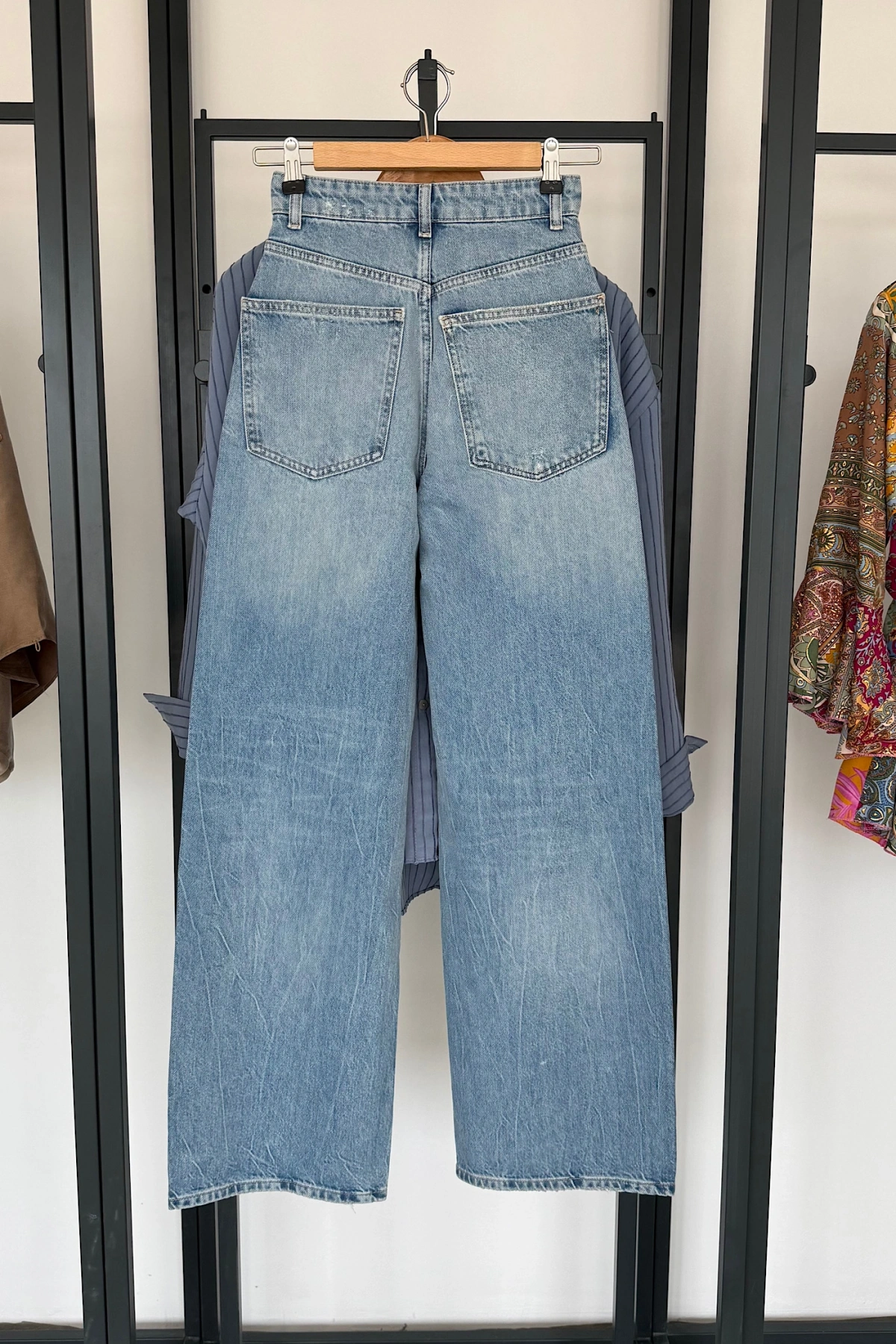 Extra Wide Leg Jean Mavi