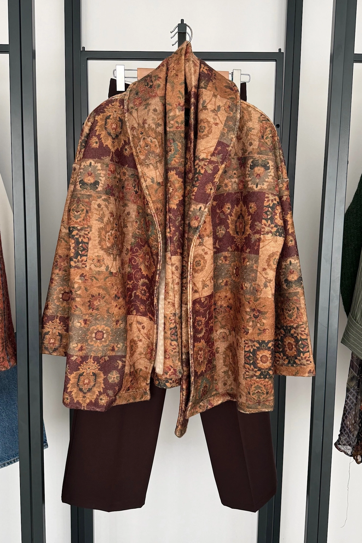 Floral Desen Kaban Taba