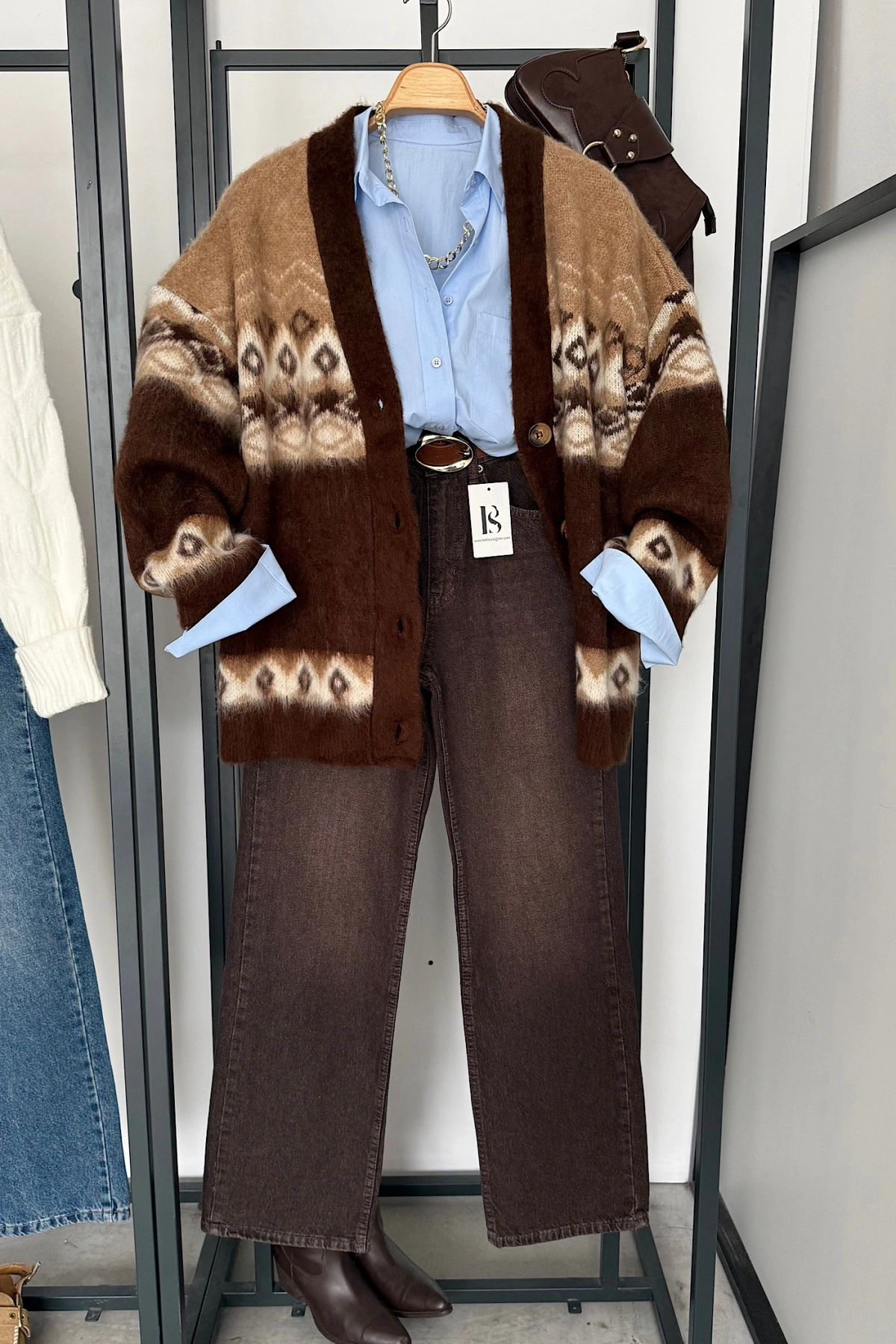 Geometrik Desenli Şardonlu Hırka Camel