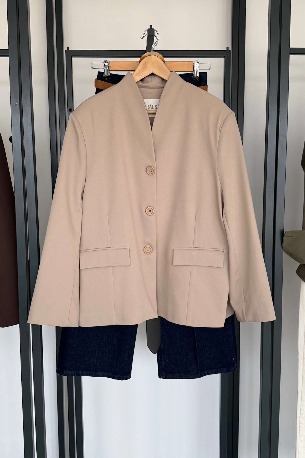 Hakim Yaka Kruvaze Ceket Bej